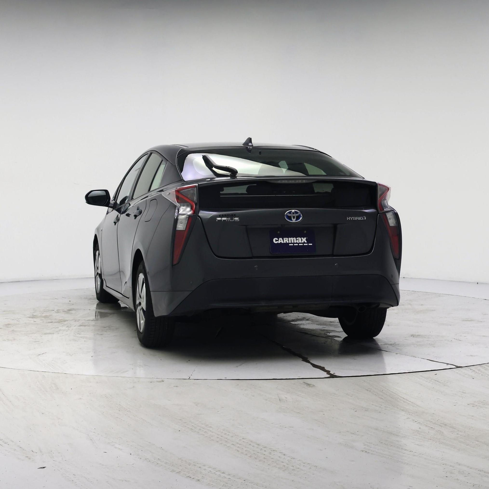 Thumbnail: 2017 Toyota Prius - 6
