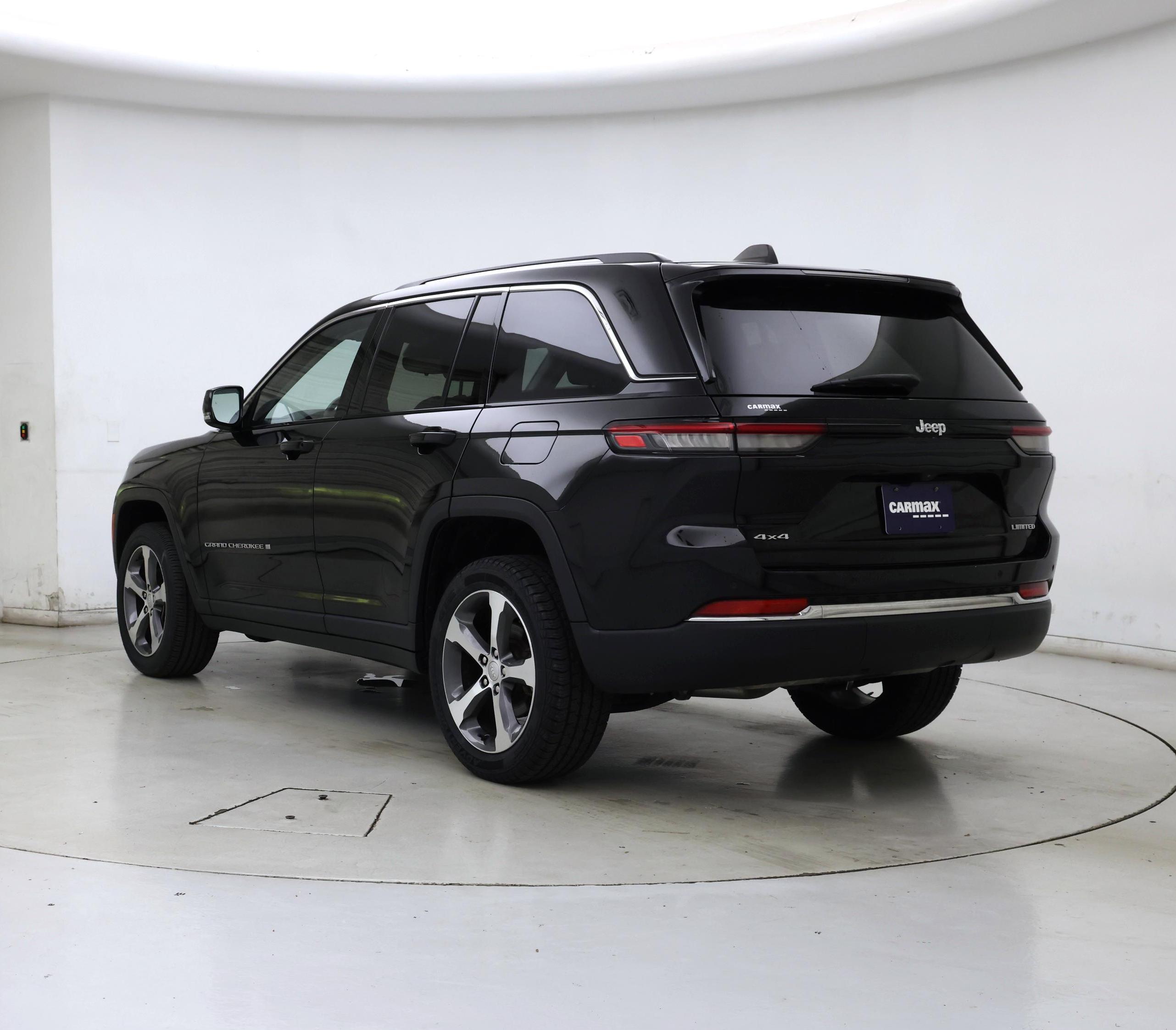 Thumbnail: 2023 Jeep Grand Cherokee - 2