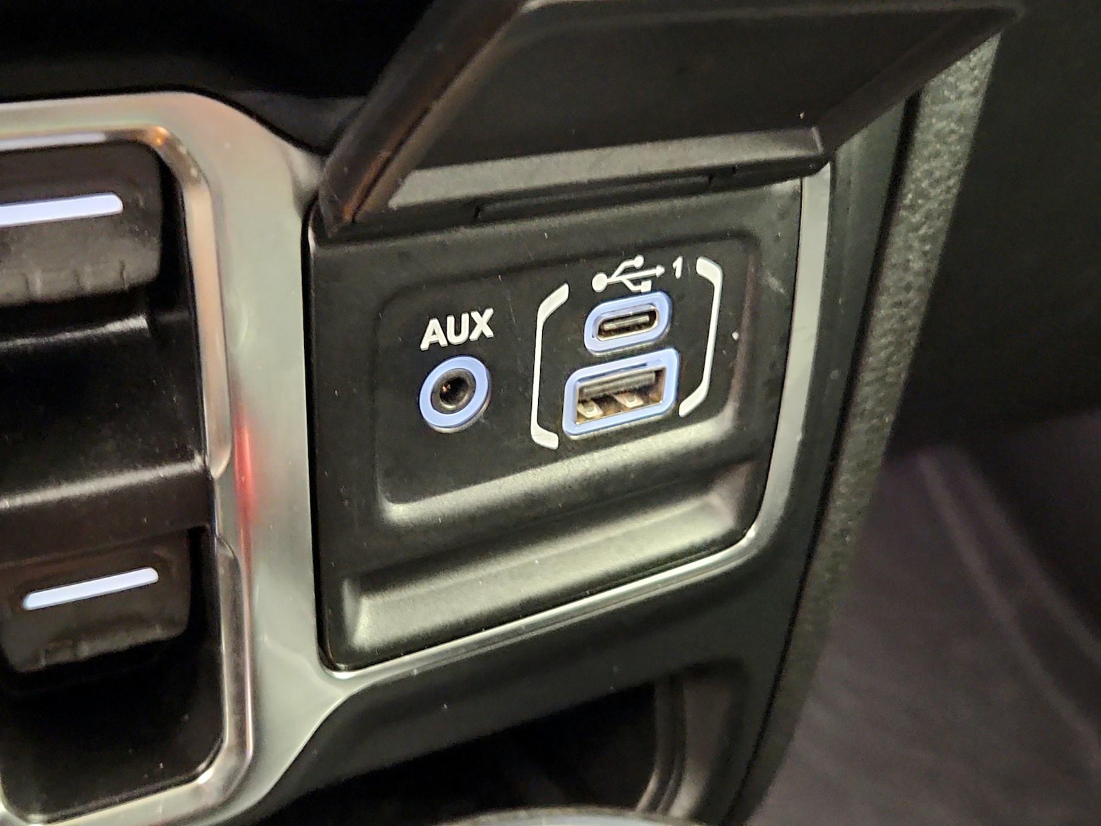 2024 Jeep Wrangler 4-Door Sahara - Photo 20
