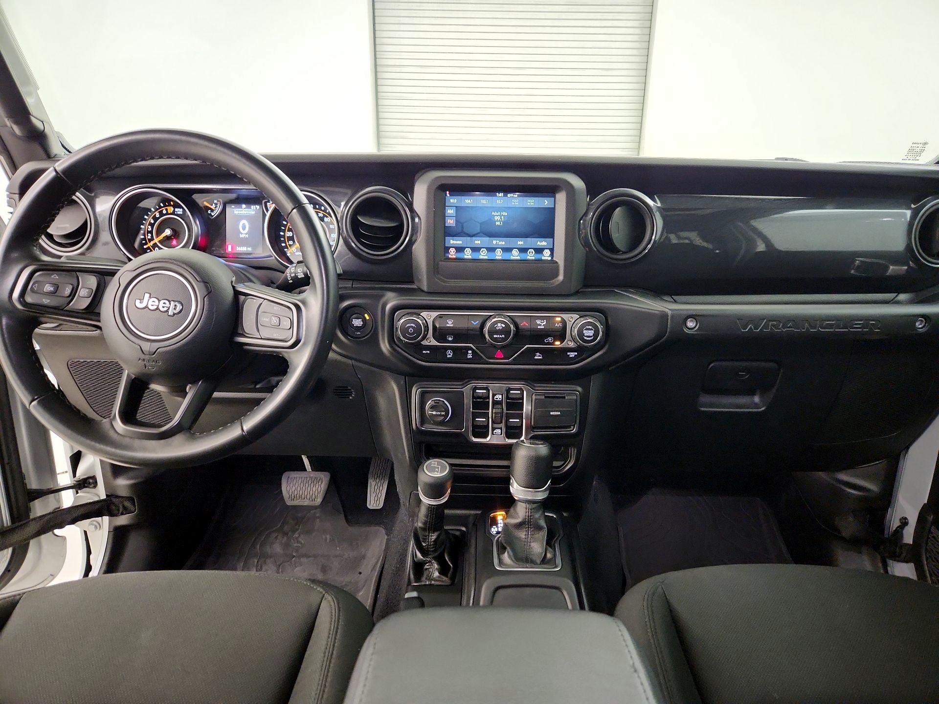 Thumbnail: 2022 Jeep Wrangler - 9