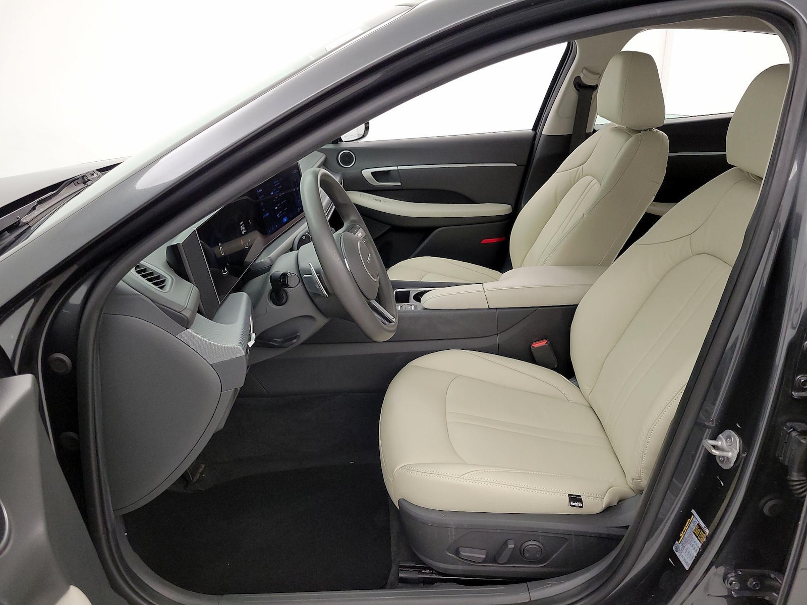 2025 Hyundai Sonata SEL - Photo 12