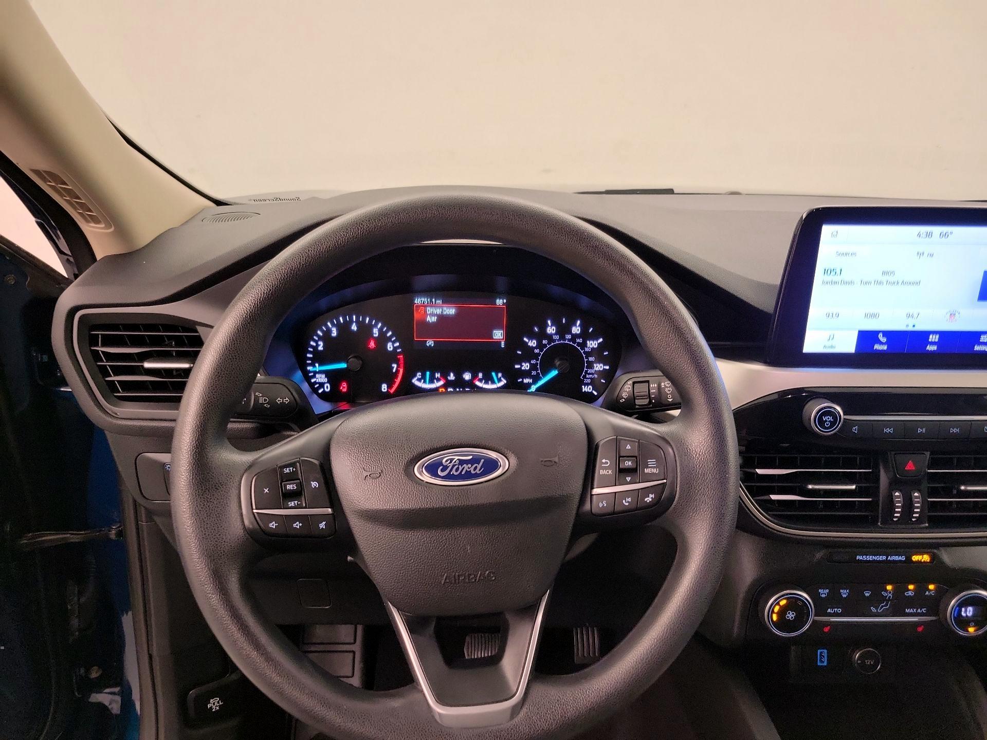 Thumbnail: 2020 Ford Escape - 10