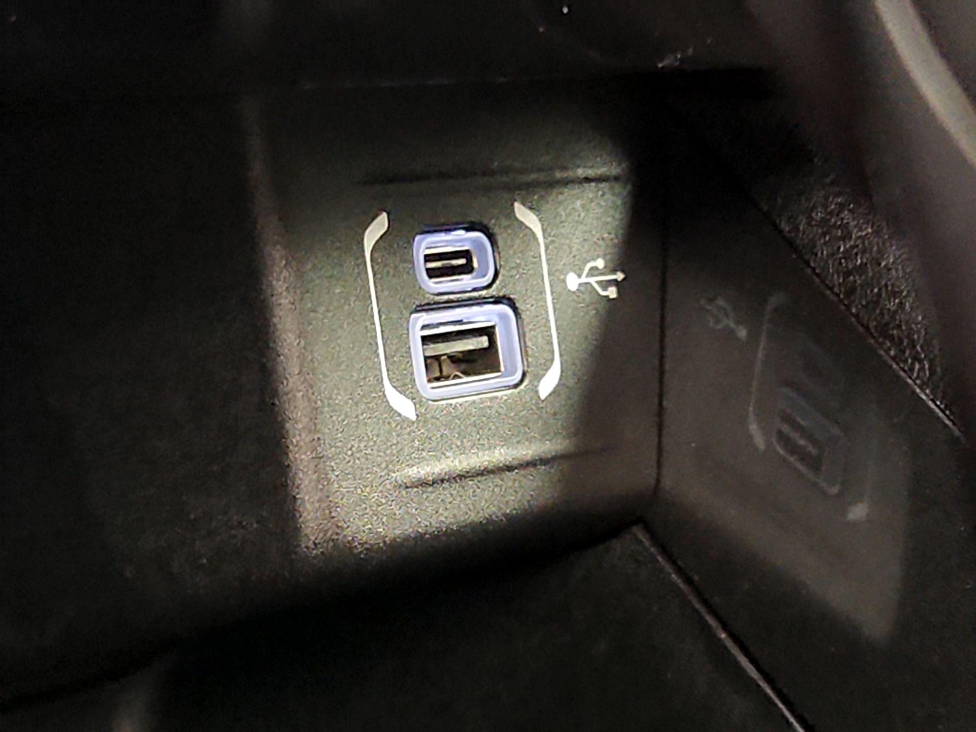 Thumbnail: 2022 Jeep Compass - 18