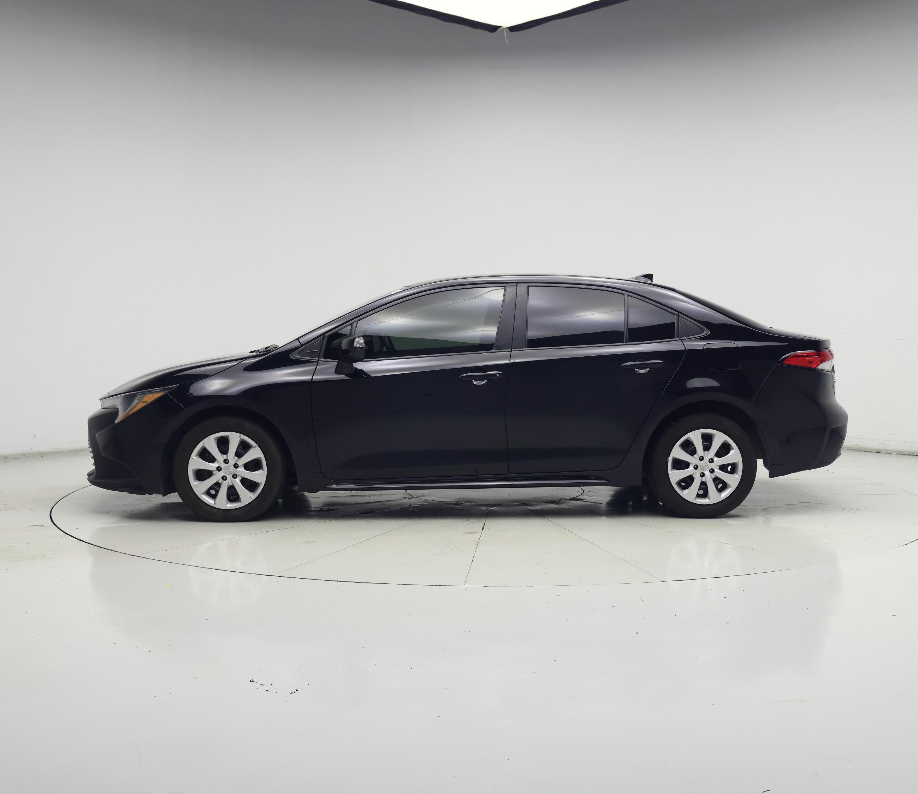 Thumbnail: 2024 Toyota Corolla - 3