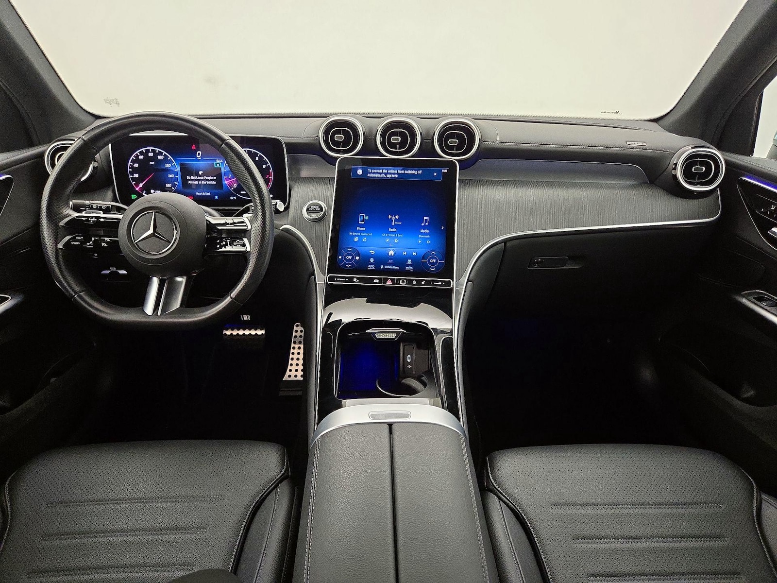 2024 Mercedes-Benz GLC GLC300 - Photo 10