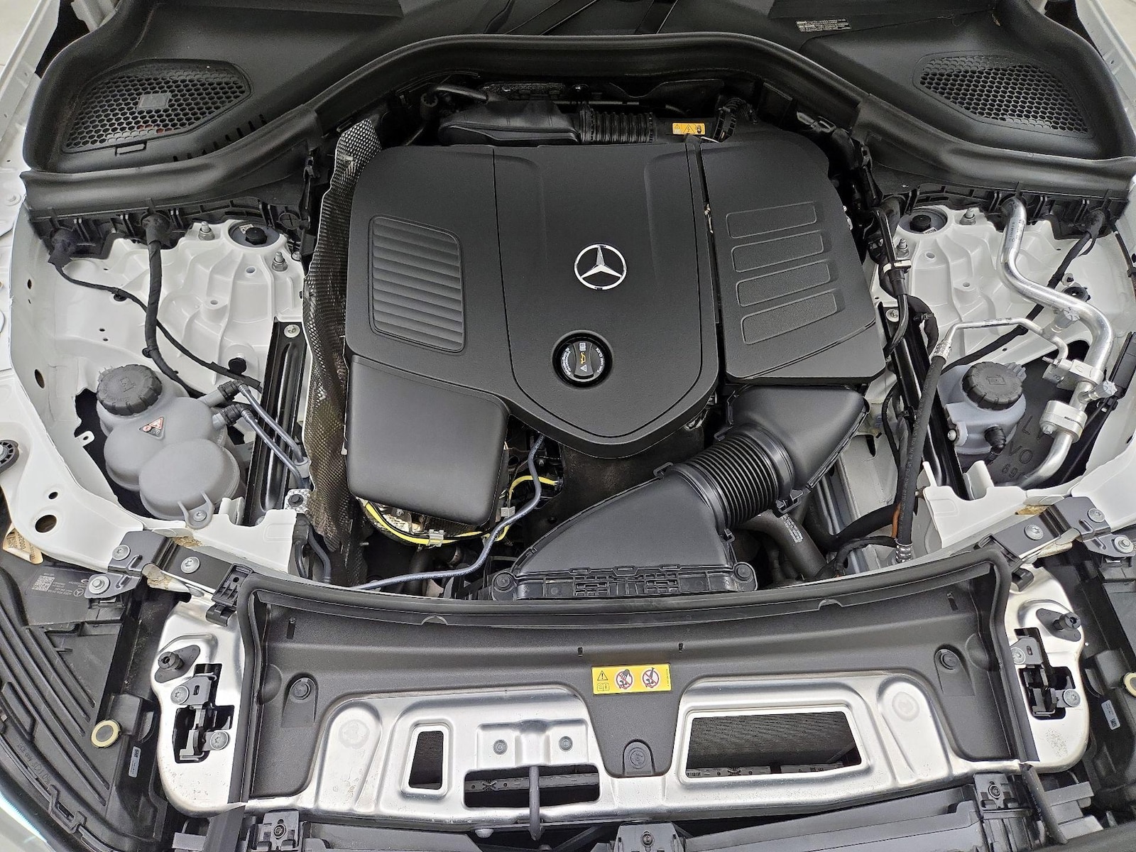 2024 Mercedes-Benz GLC GLC300 - Photo 22