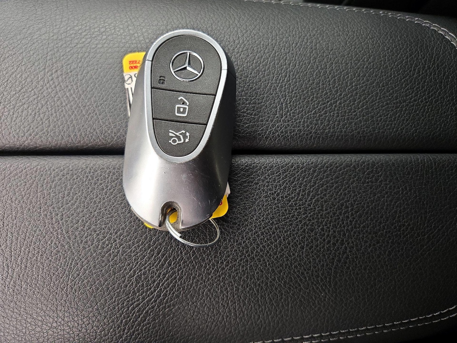 2024 Mercedes-Benz GLC GLC300 - Photo 23