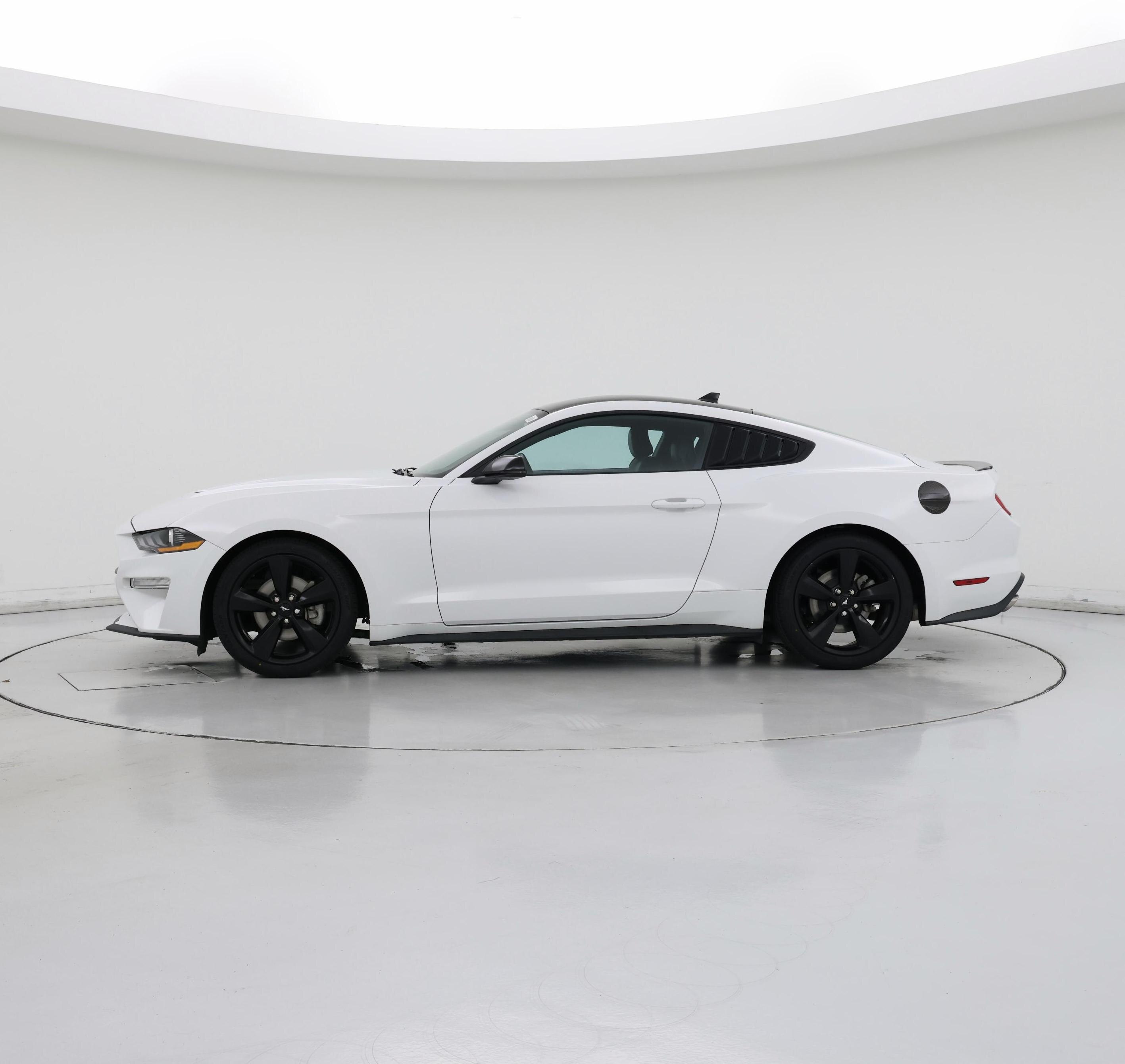 Thumbnail: 2022 Ford Mustang - 3