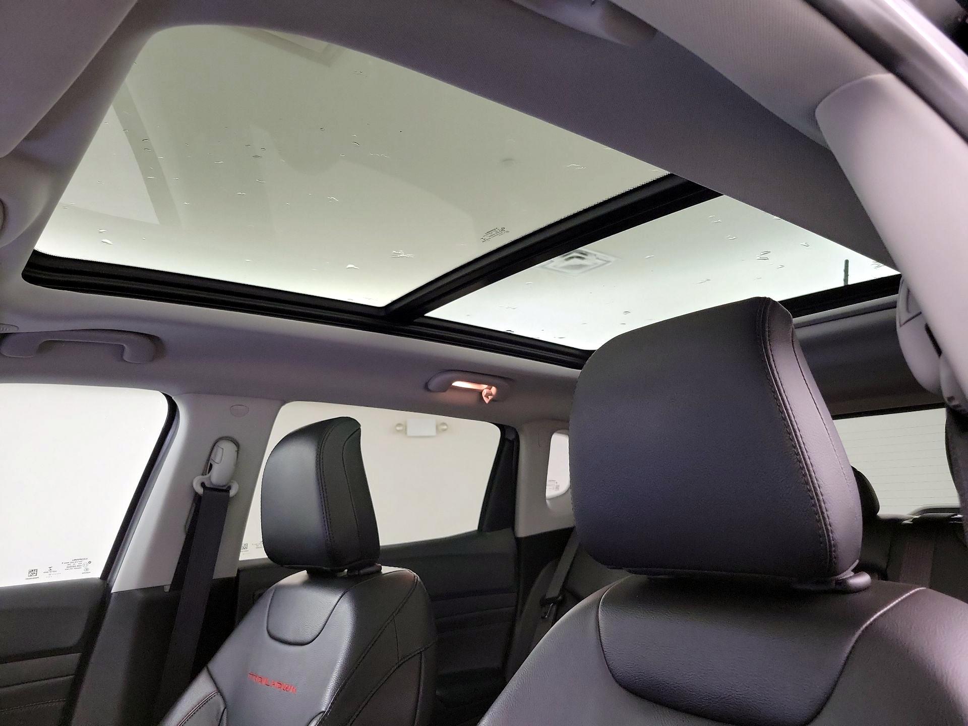 Thumbnail: 2022 Jeep Compass - 20