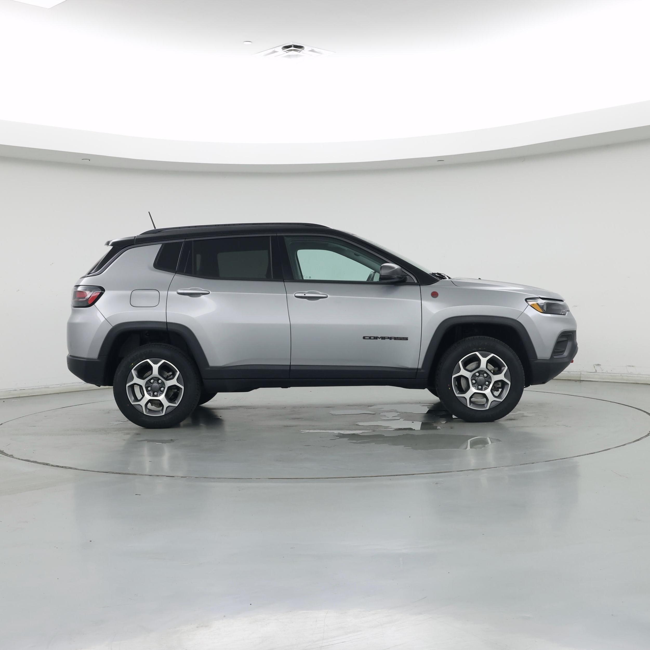 Thumbnail: 2022 Jeep Compass - 7