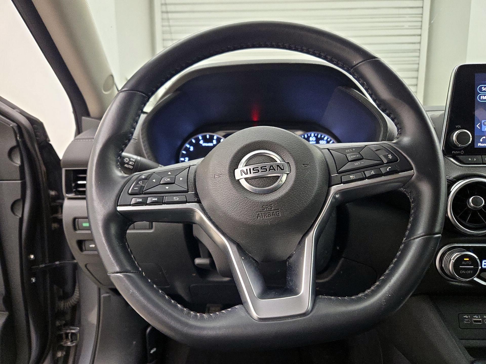 Thumbnail: 2020 Nissan Sentra - 10