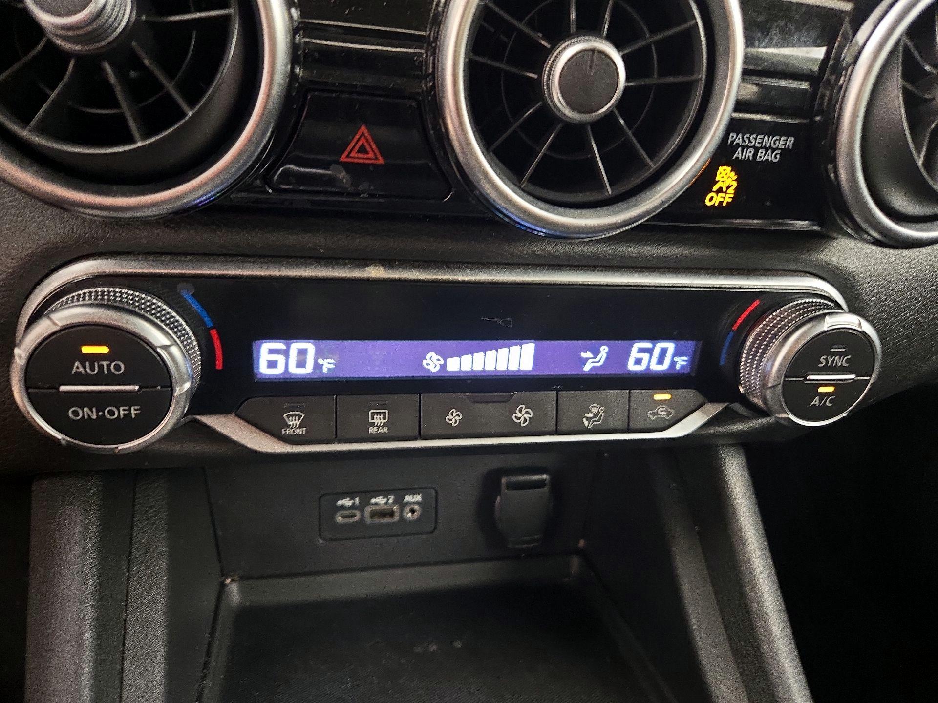 Thumbnail: 2020 Nissan Sentra - 16
