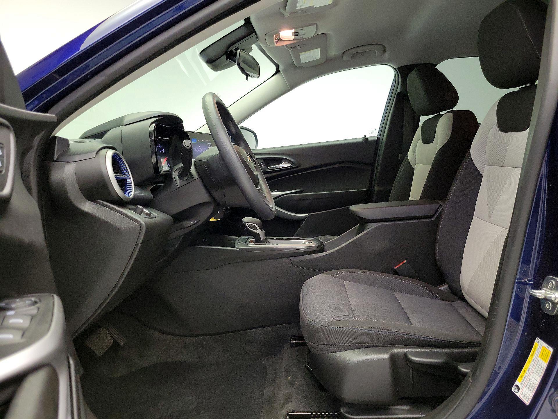 Thumbnail: 2024 Chevrolet Trax - 11