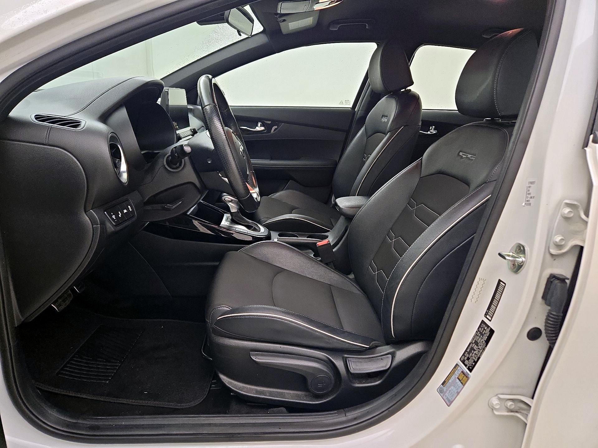 Thumbnail: 2021 Kia Forte - 11