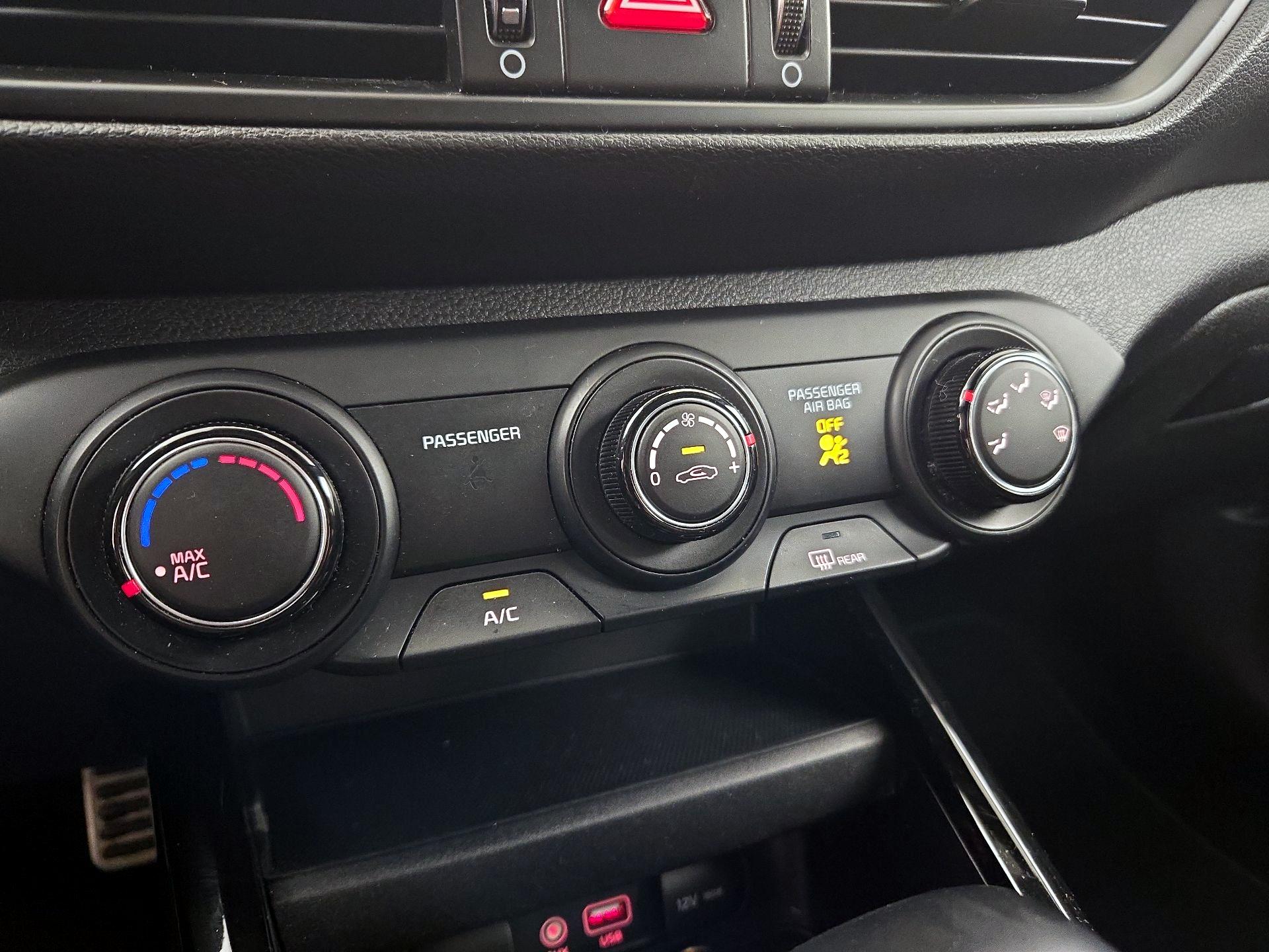 Thumbnail: 2021 Kia Forte - 15