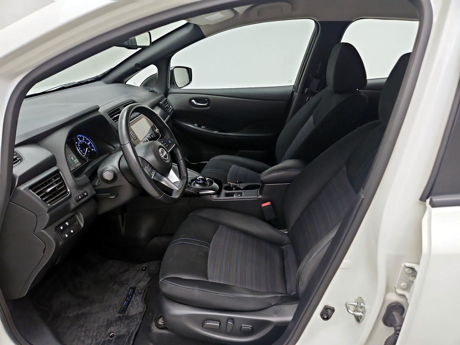 Thumbnail: 2024 Nissan Leaf - 11
