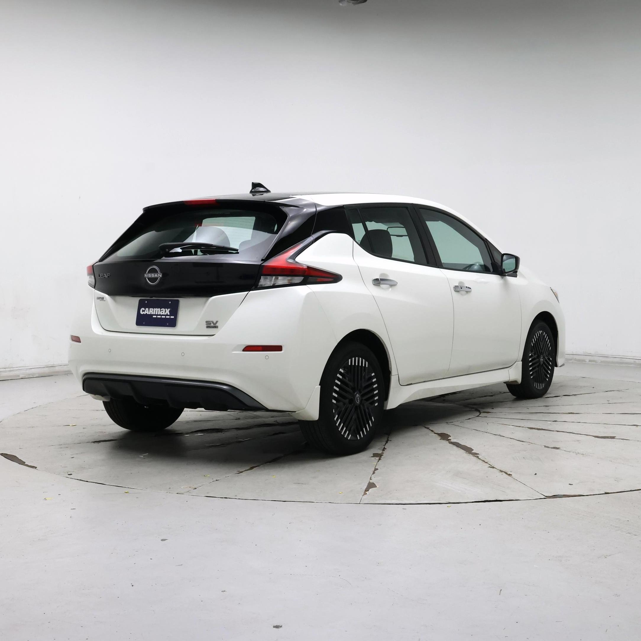Thumbnail: 2024 Nissan Leaf - 8