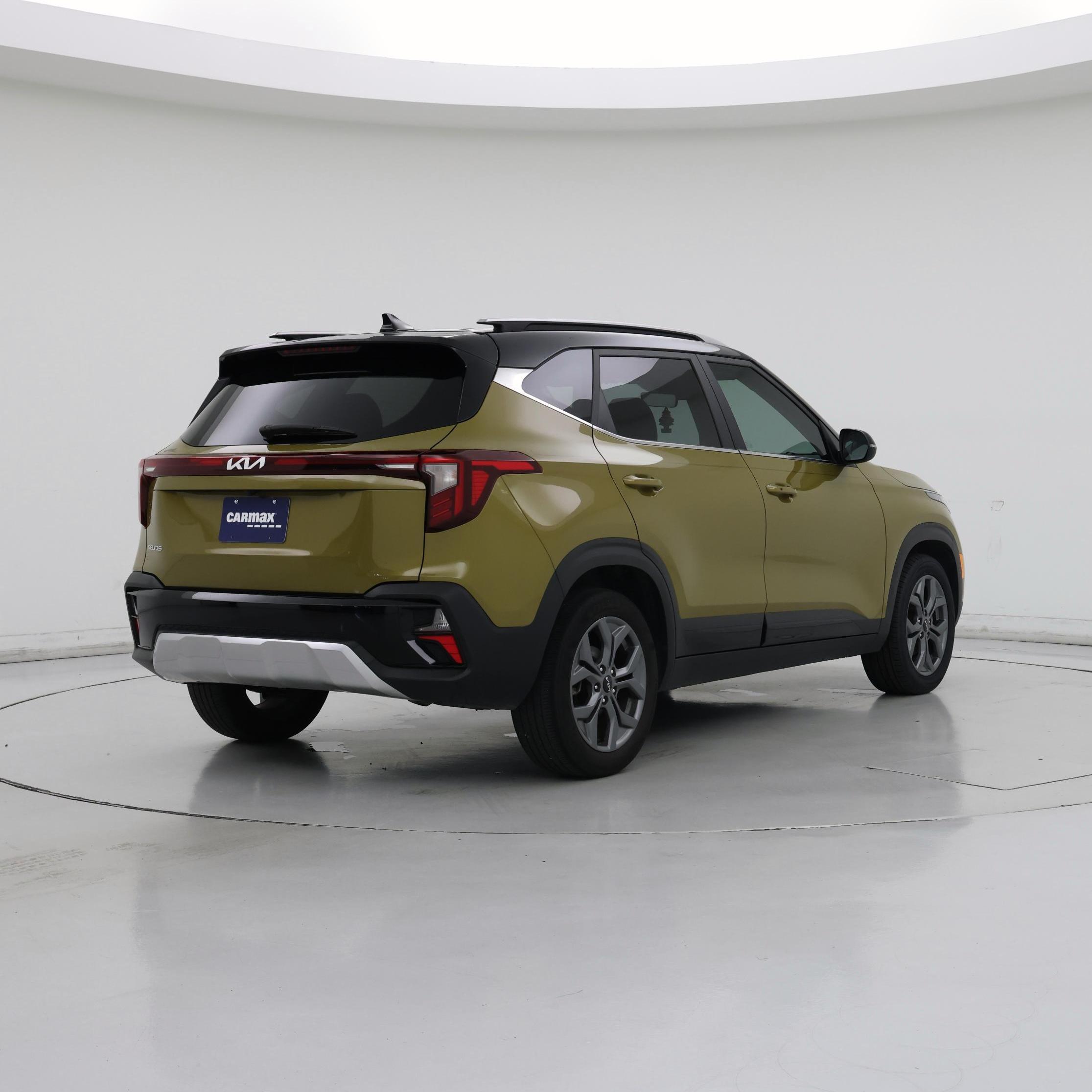 Thumbnail: 2024 Kia Seltos - 8