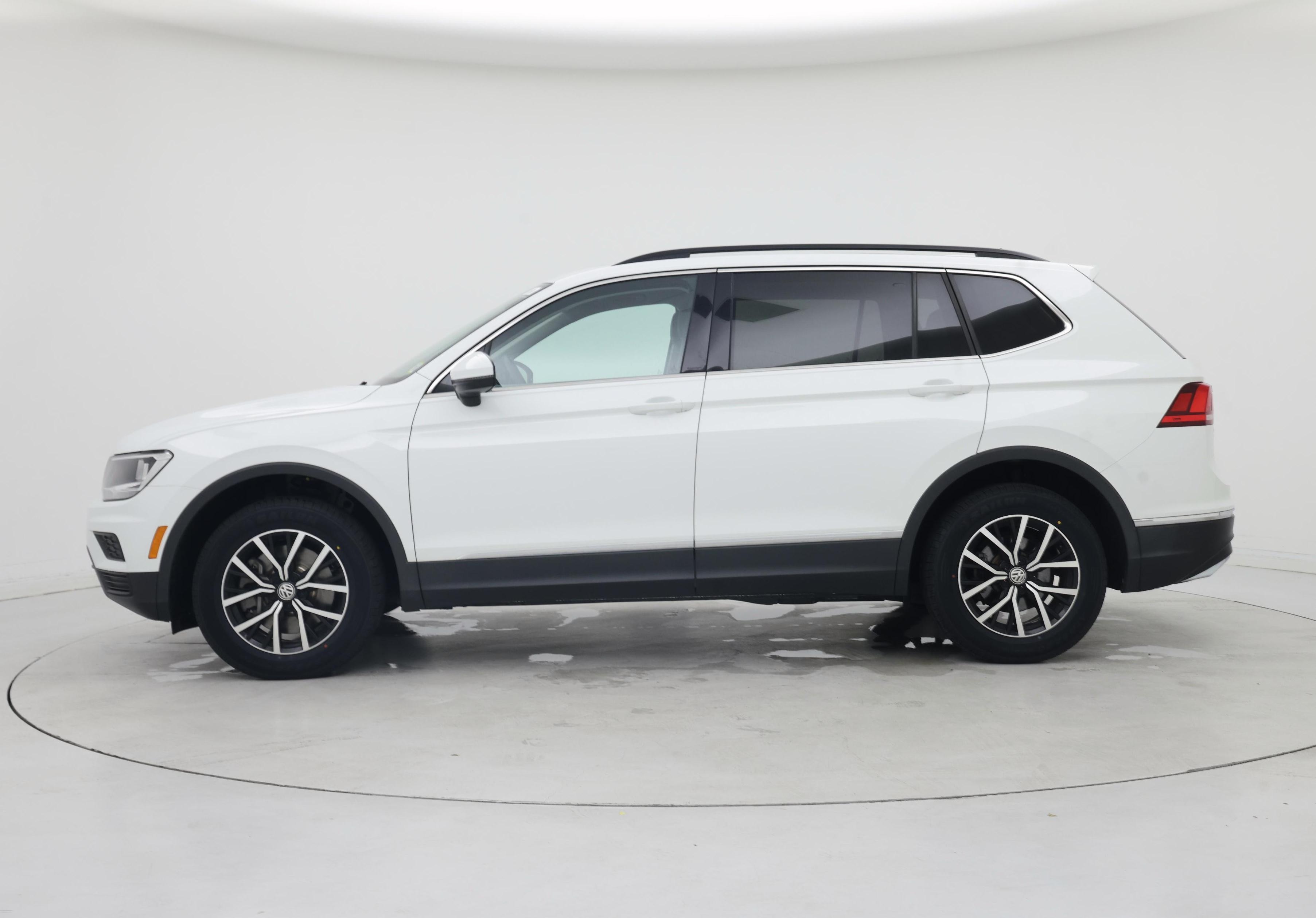 Thumbnail: 2021 Volkswagen Tiguan - 3
