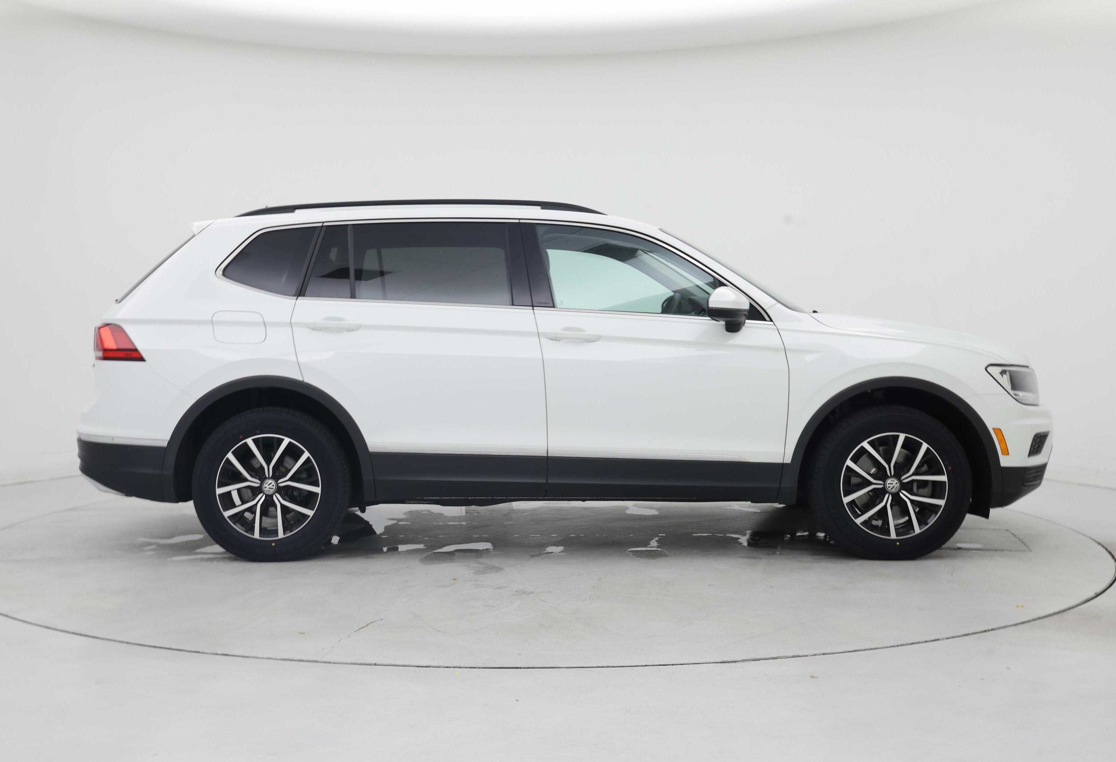 Thumbnail: 2021 Volkswagen Tiguan - 7
