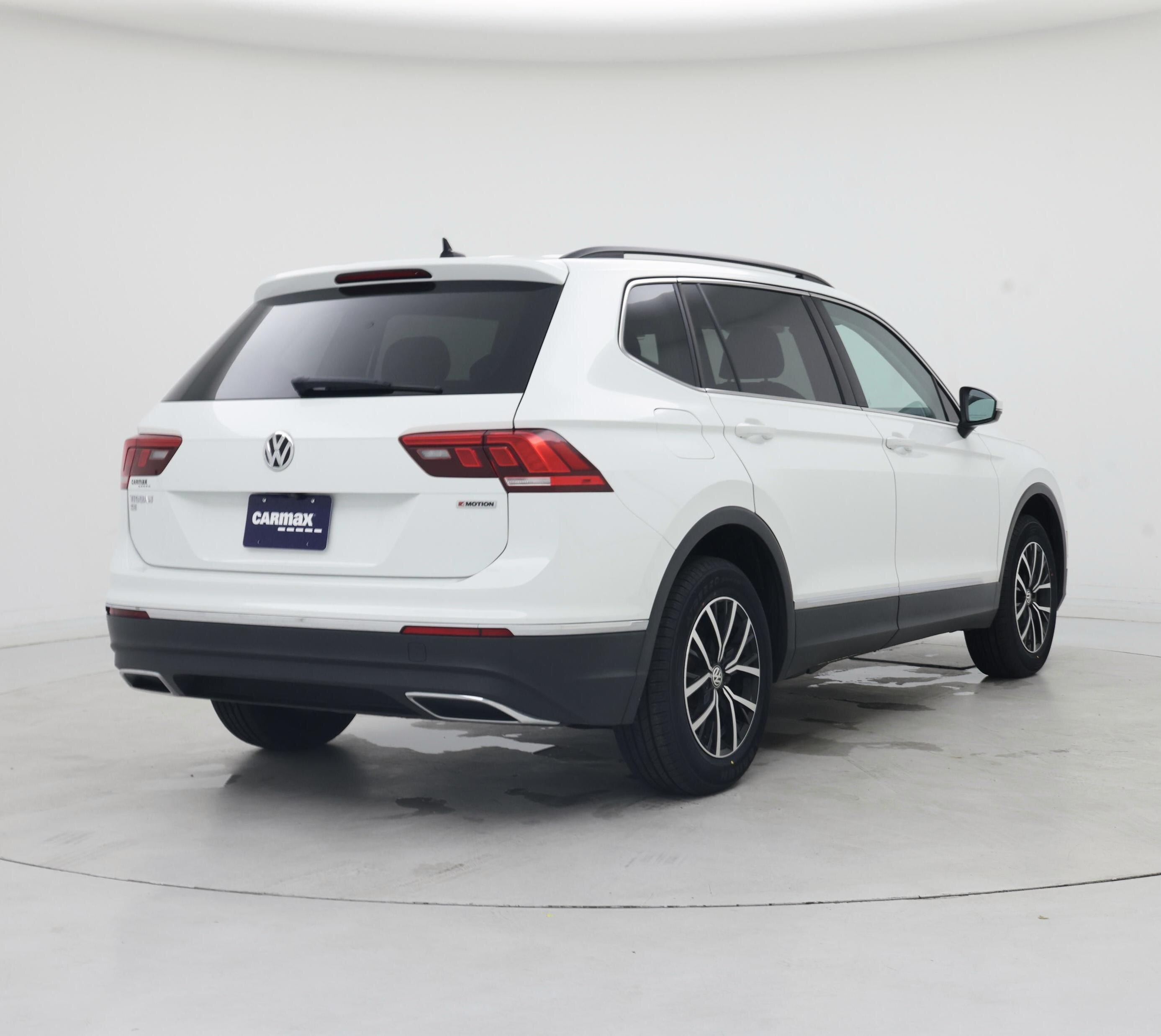 Thumbnail: 2021 Volkswagen Tiguan - 8