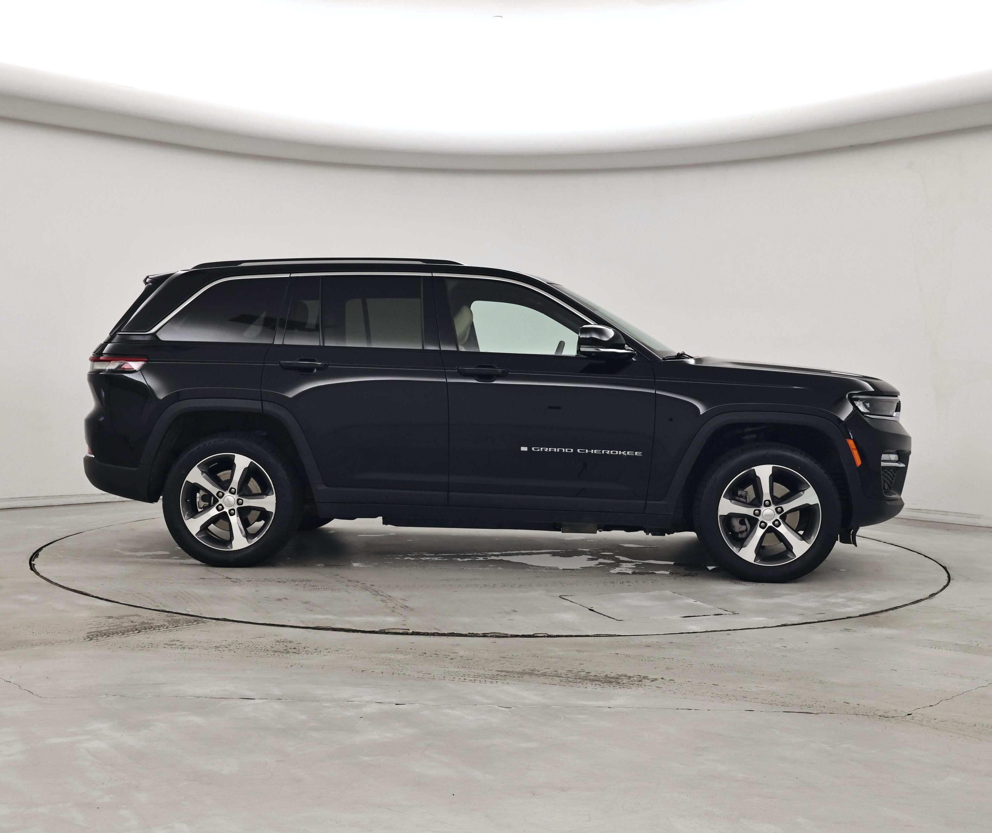 Thumbnail: 2023 Jeep Grand Cherokee - 7