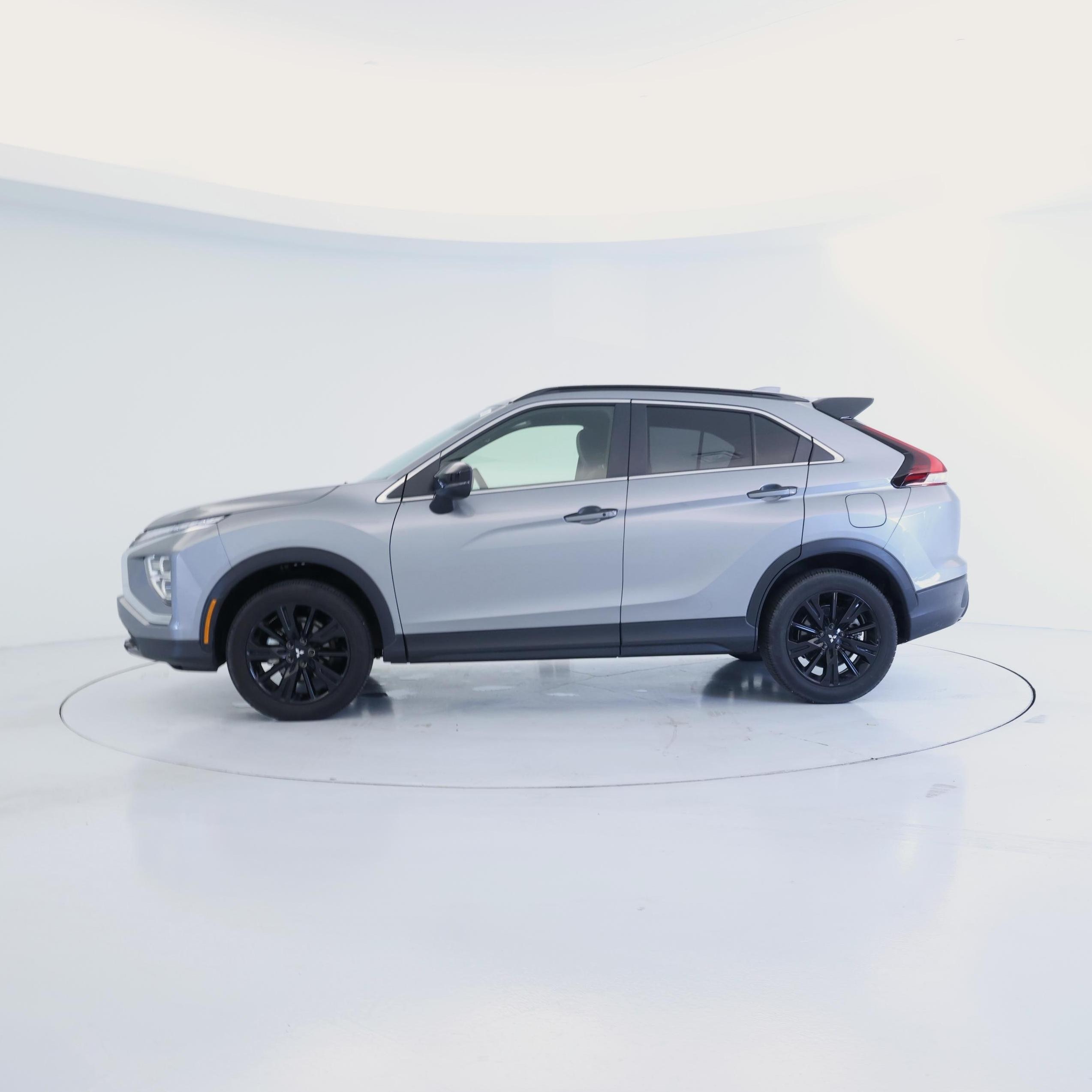 Thumbnail: 2025 Mitsubishi Eclipse Cross - 3