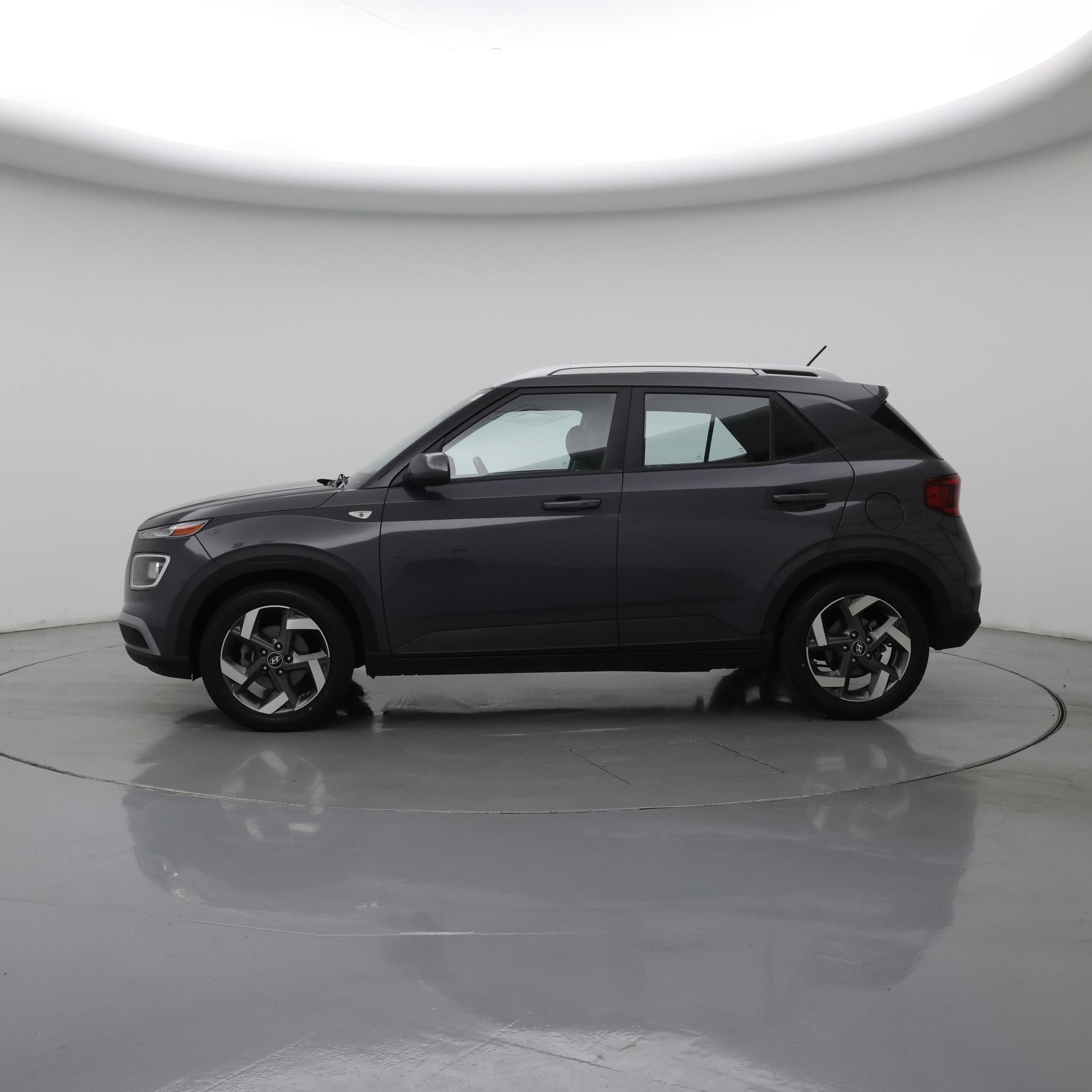Thumbnail: 2024 Hyundai Venue - 3