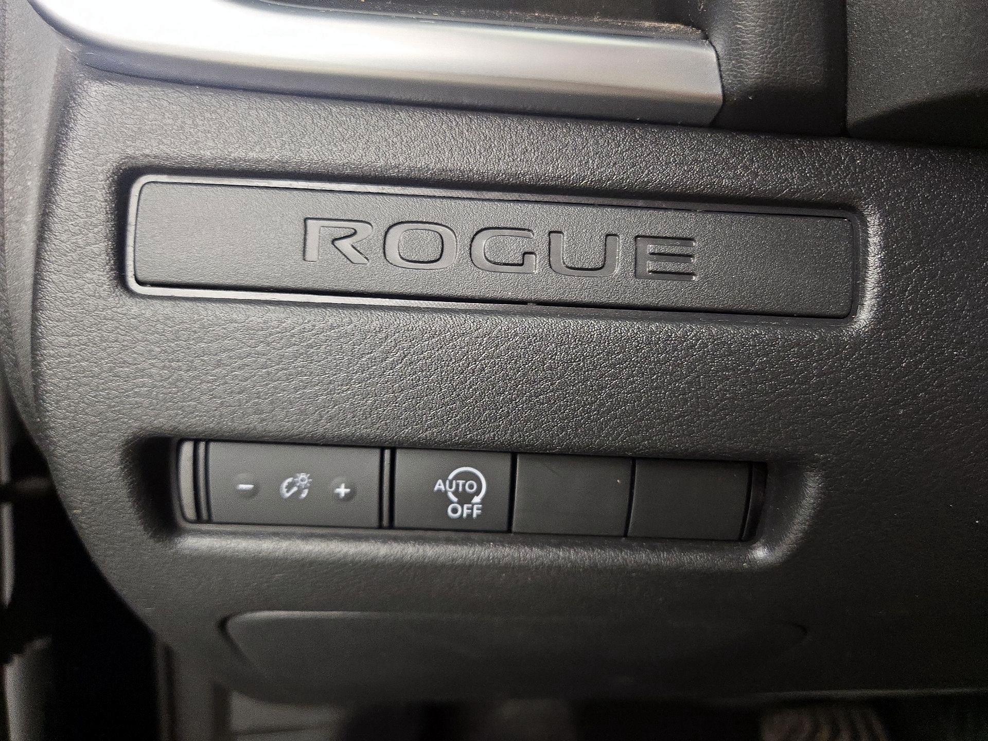 Thumbnail: 2023 Nissan Rogue - 13