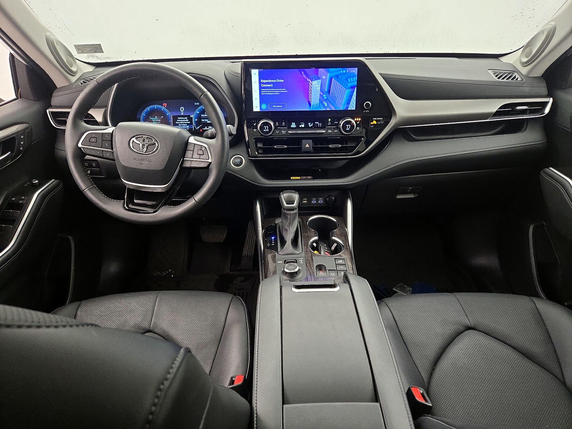 Thumbnail: 2025 Toyota Highlander - 9