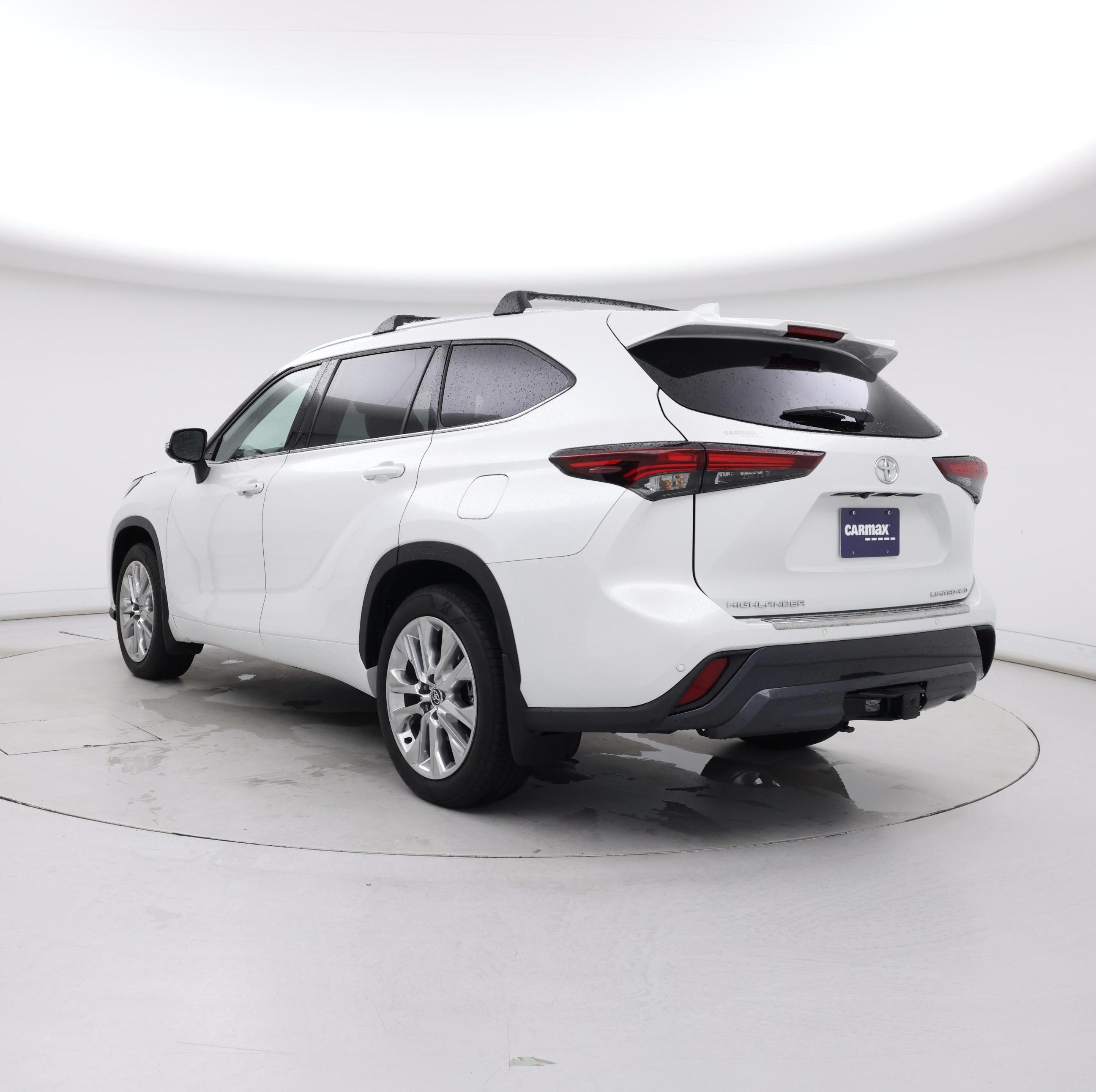 Thumbnail: 2025 Toyota Highlander - 2