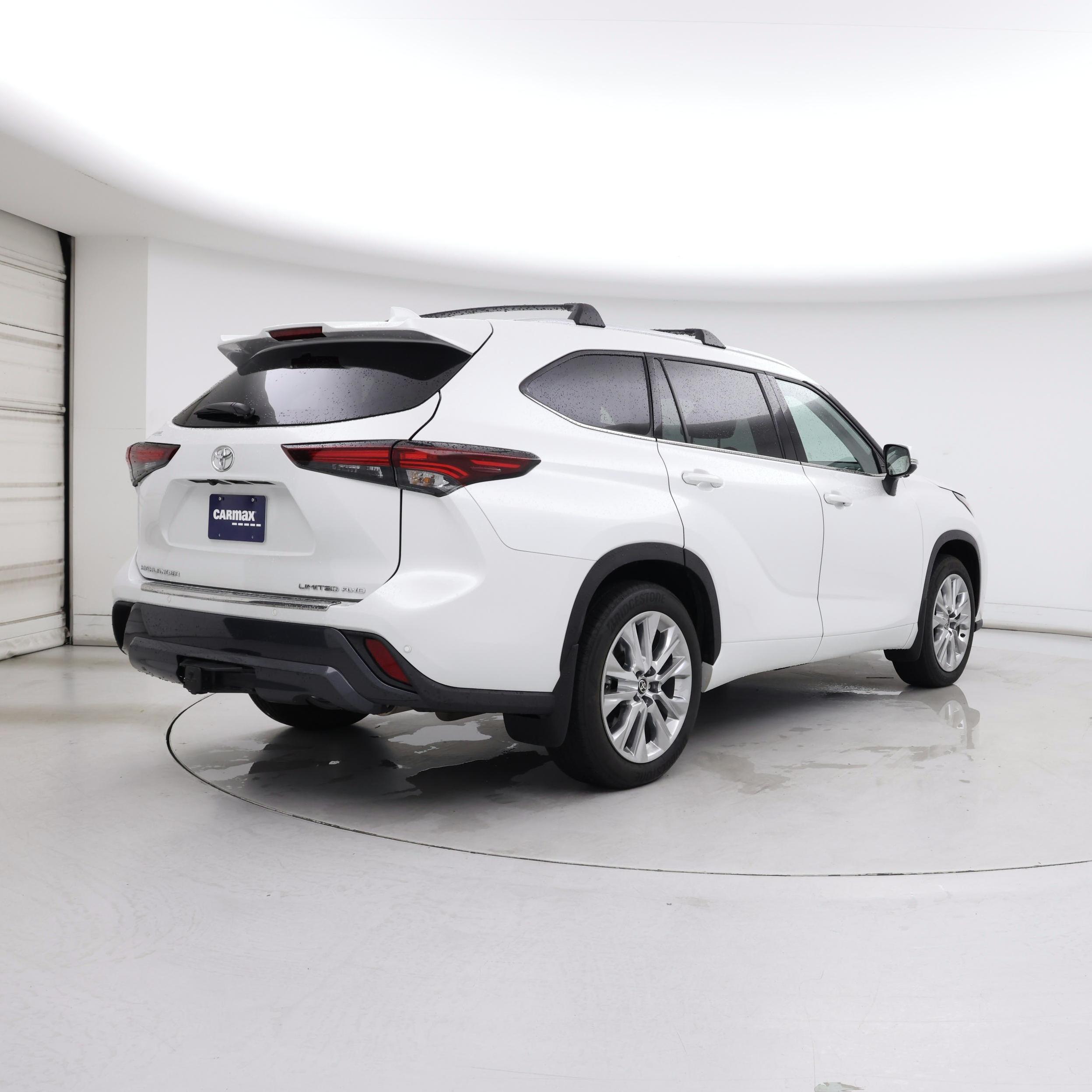 Thumbnail: 2025 Toyota Highlander - 8
