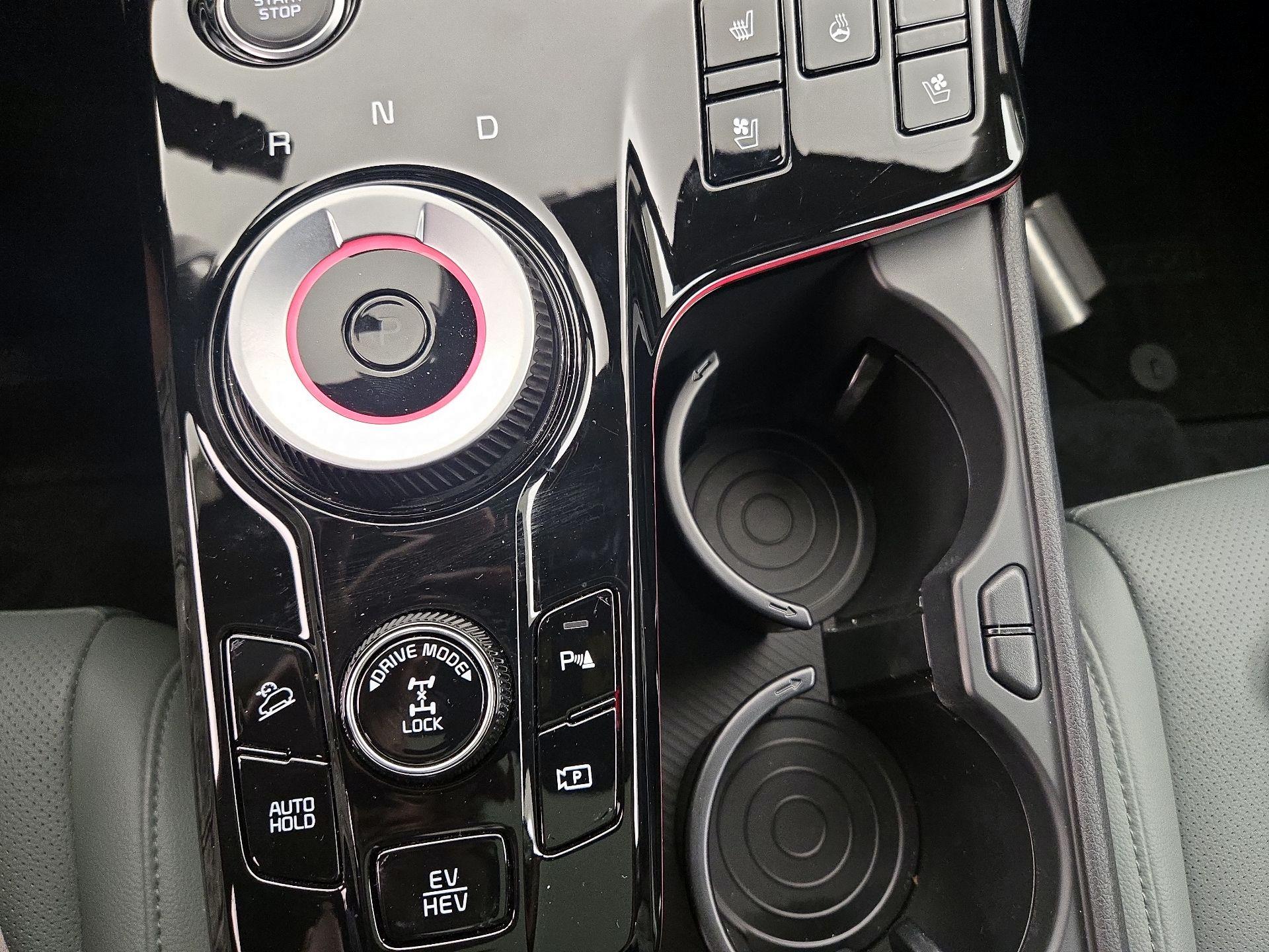 Thumbnail: 2023 Kia Sportage - 18