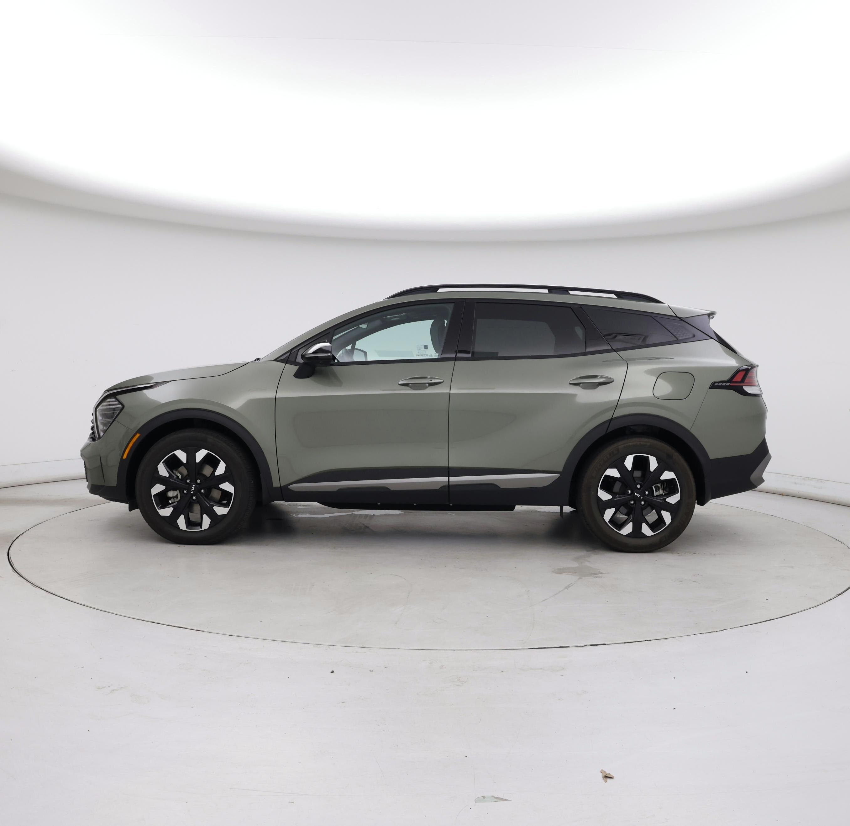 Thumbnail: 2023 Kia Sportage - 3