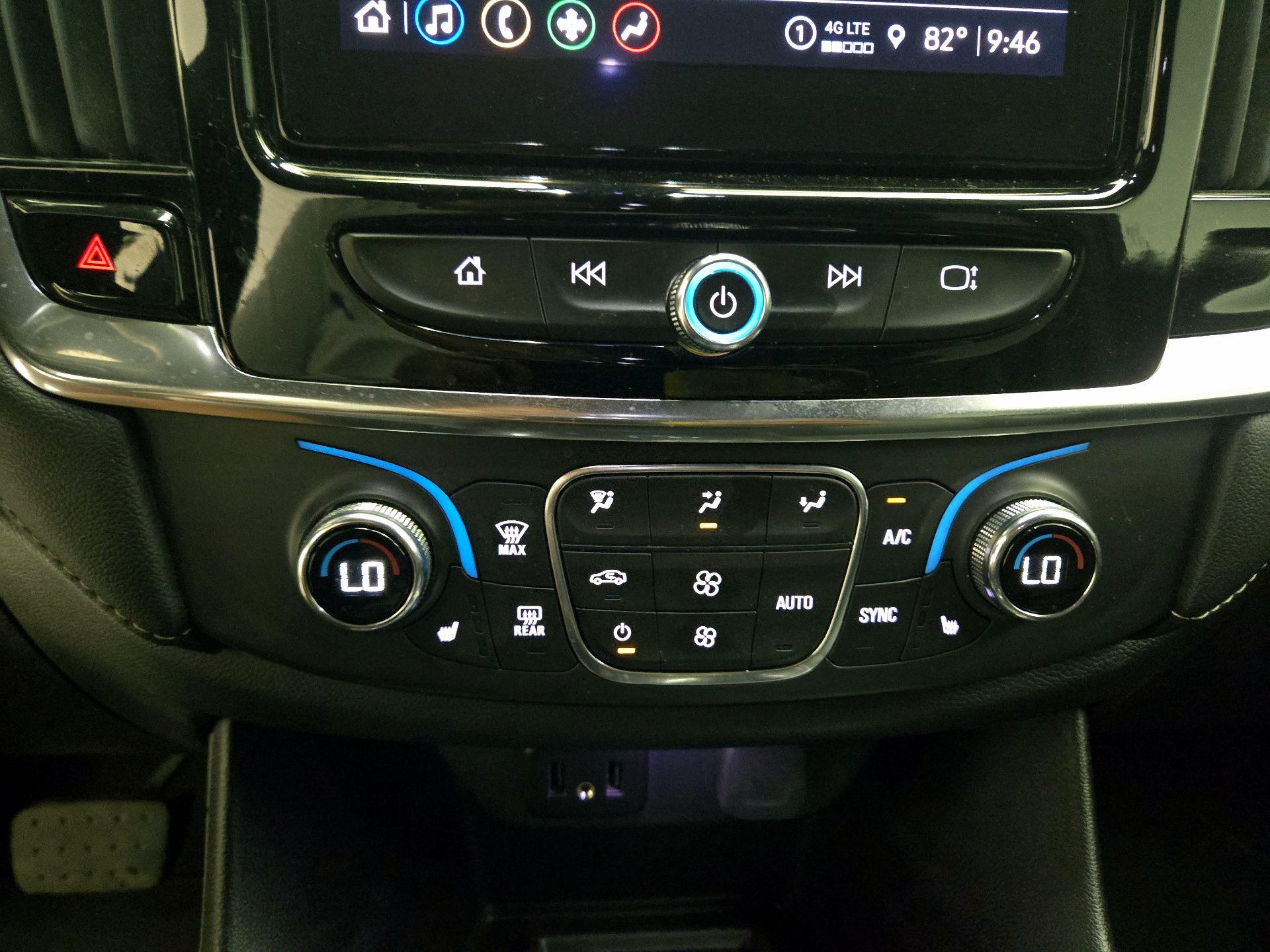 Thumbnail: 2023 Chevrolet Traverse - 16