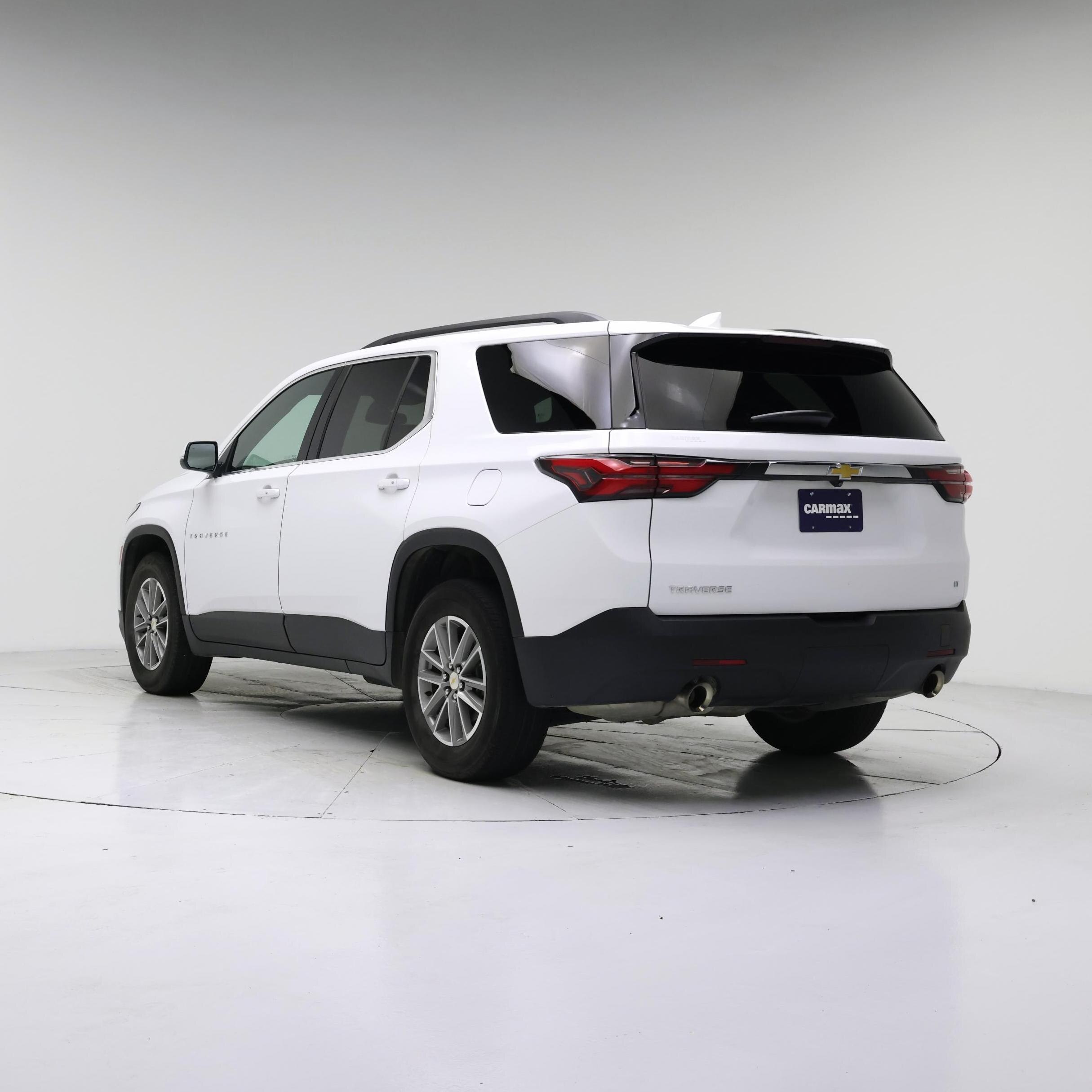 Thumbnail: 2023 Chevrolet Traverse - 2