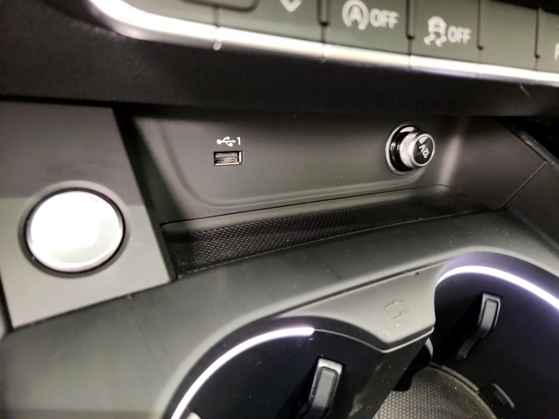 Thumbnail: 2018 Audi A4 - 19