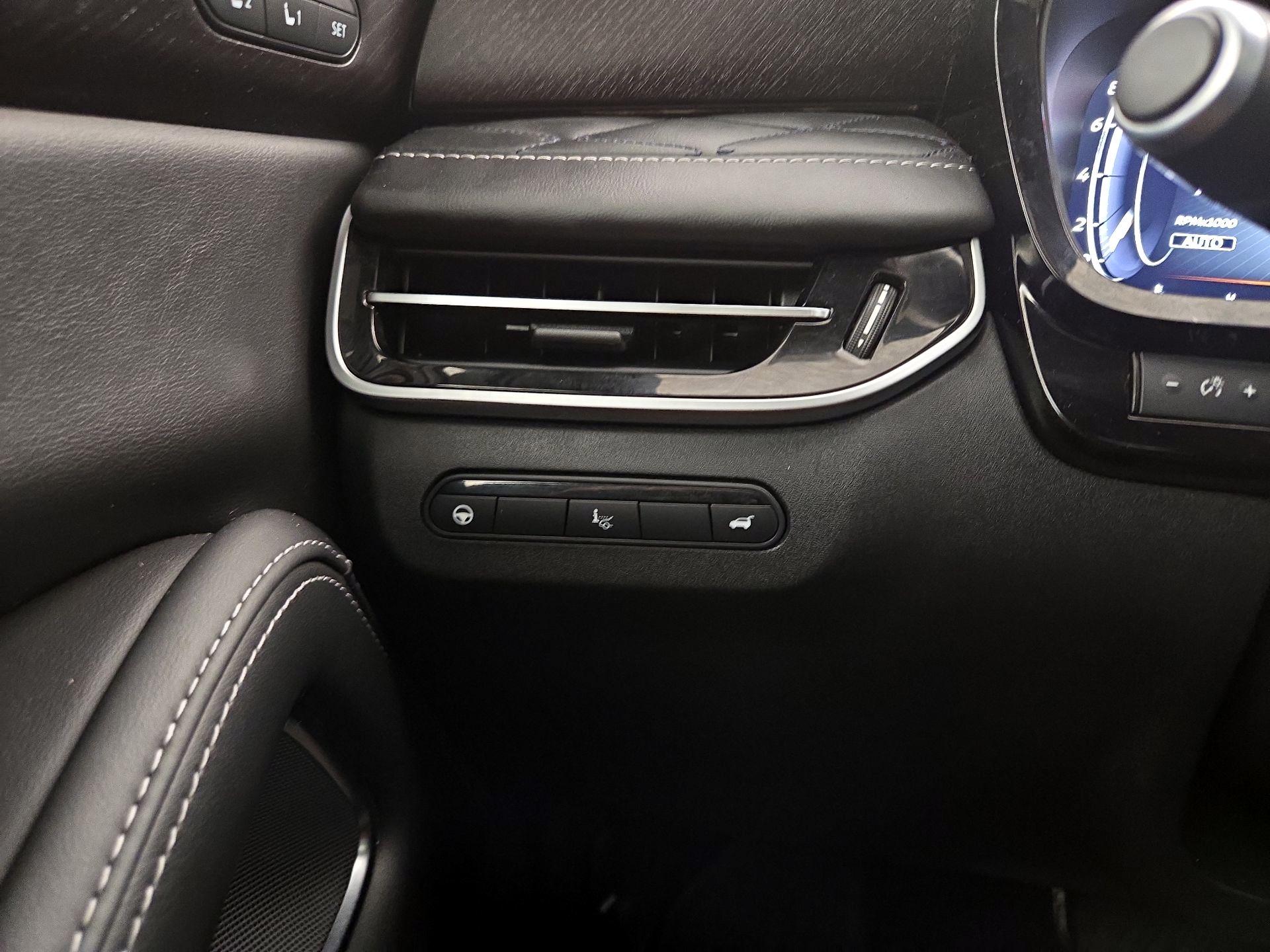 Thumbnail: 2022 INFINITI QX60 - 13