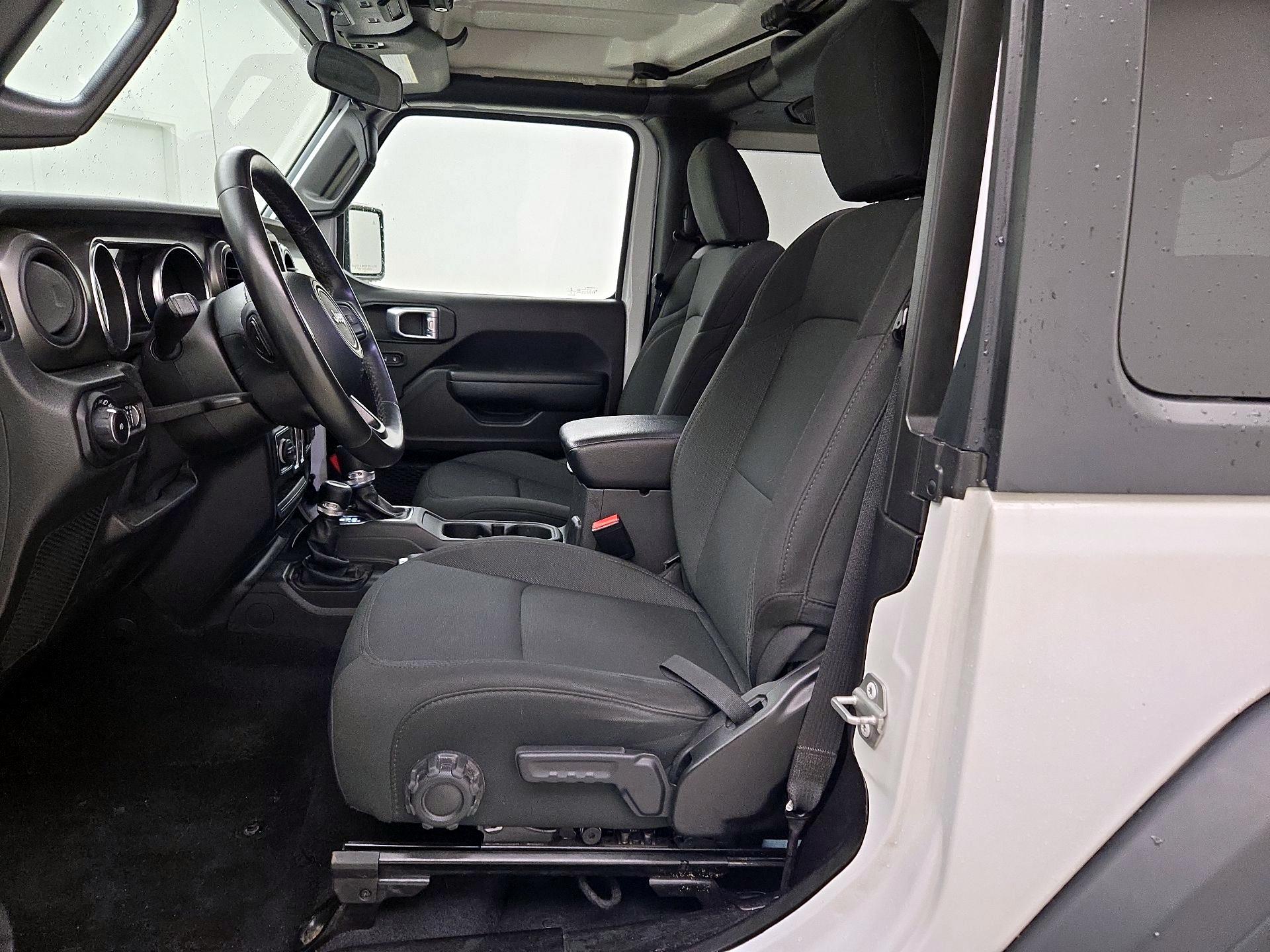 Thumbnail: 2021 Jeep Wrangler - 11