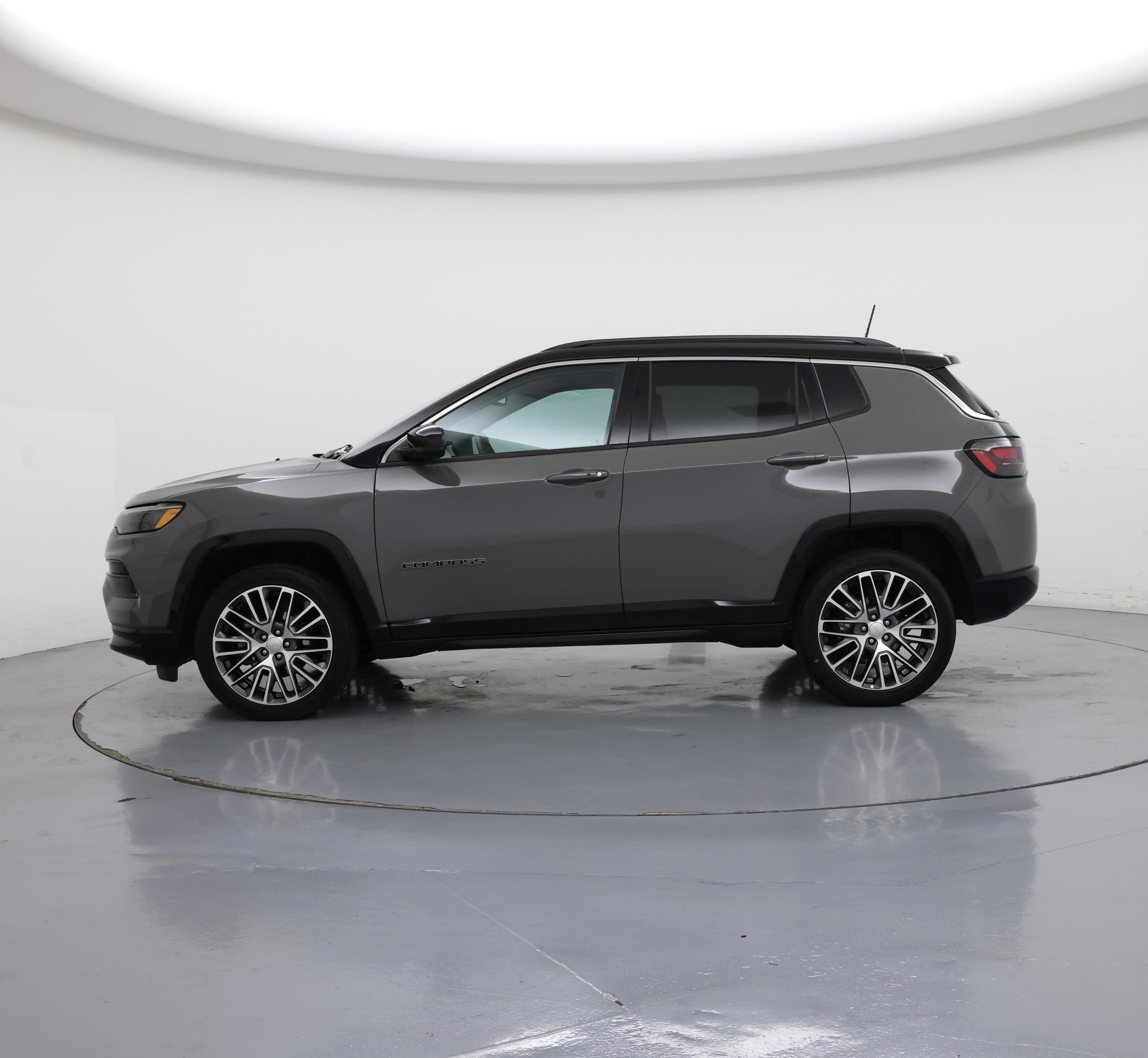 Thumbnail: 2022 Jeep Compass - 3