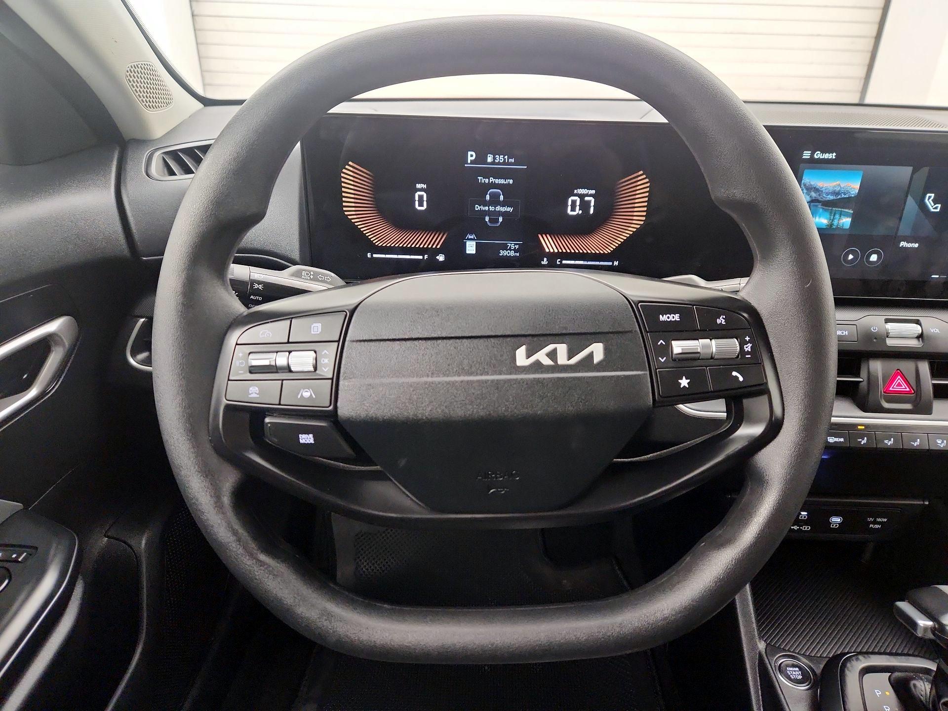 Thumbnail: 2025 Kia K4 - 10
