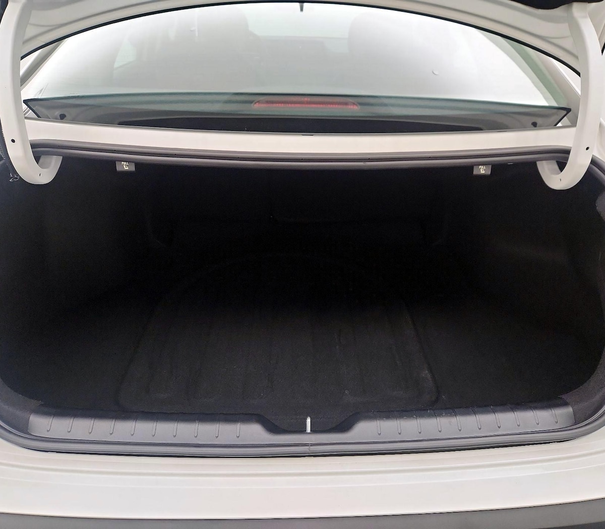 Trunk/Cargo (Seats Up)