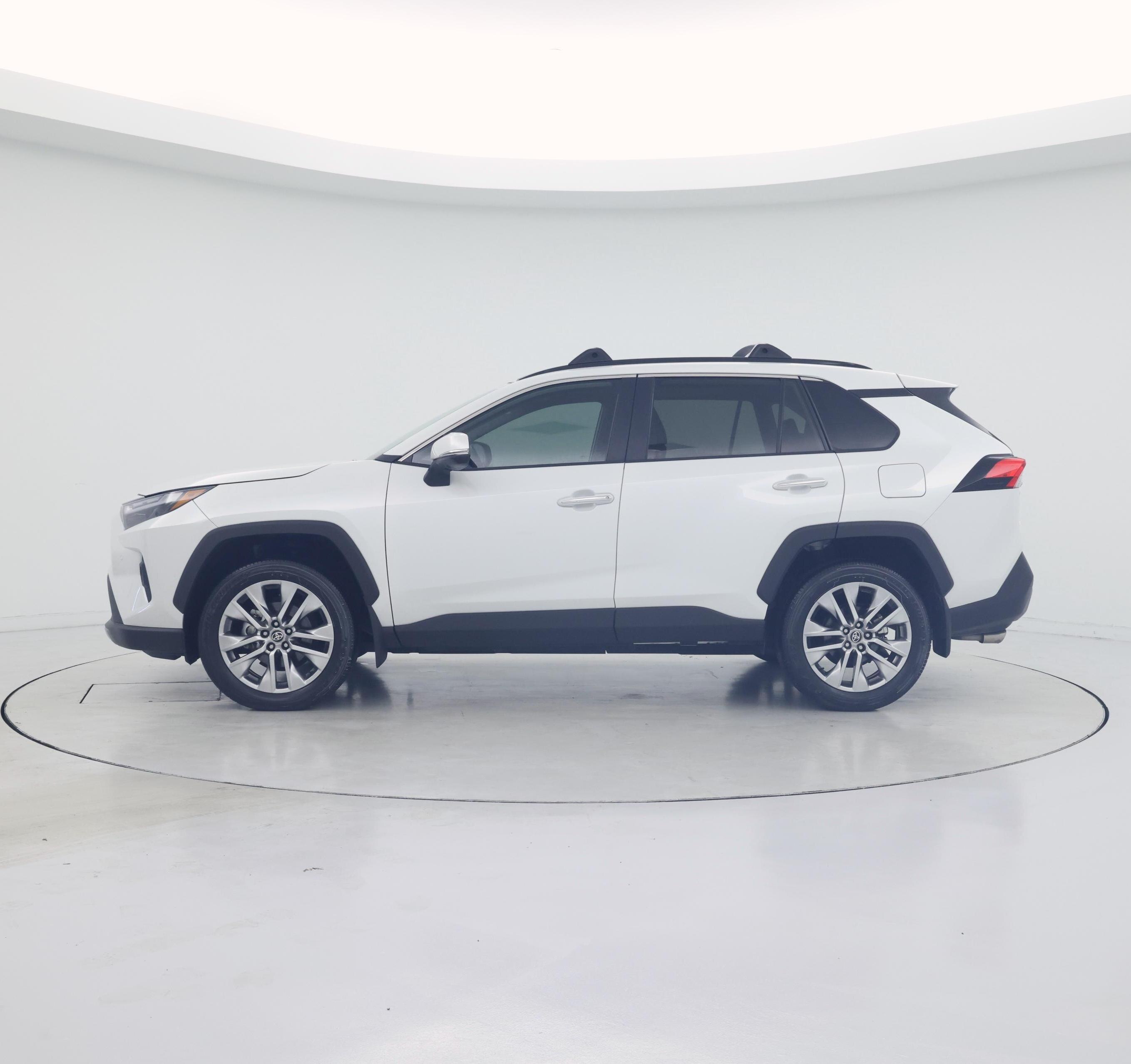 Thumbnail: 2025 Toyota RAV4 - 3
