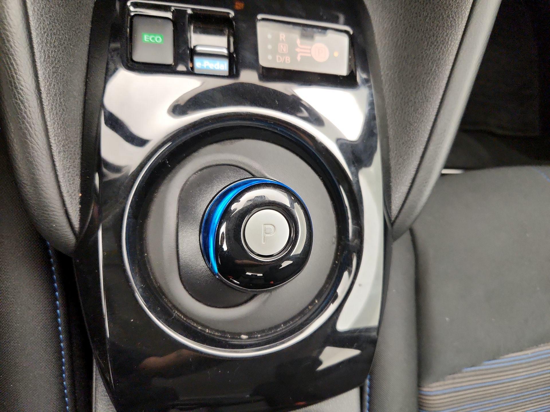 Thumbnail: 2024 Nissan Leaf - 18