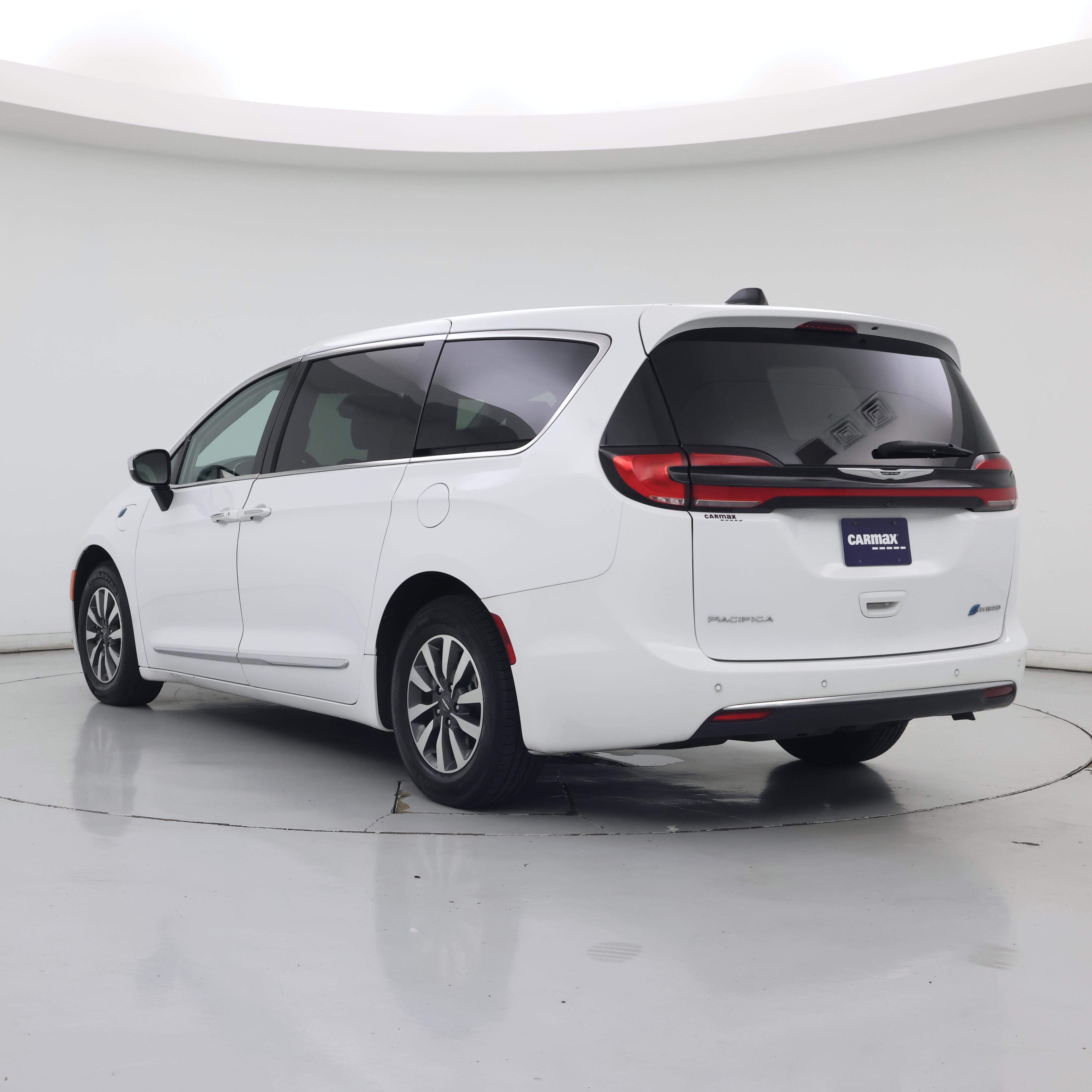 Thumbnail: 2023 Chrysler Pacifica - 2