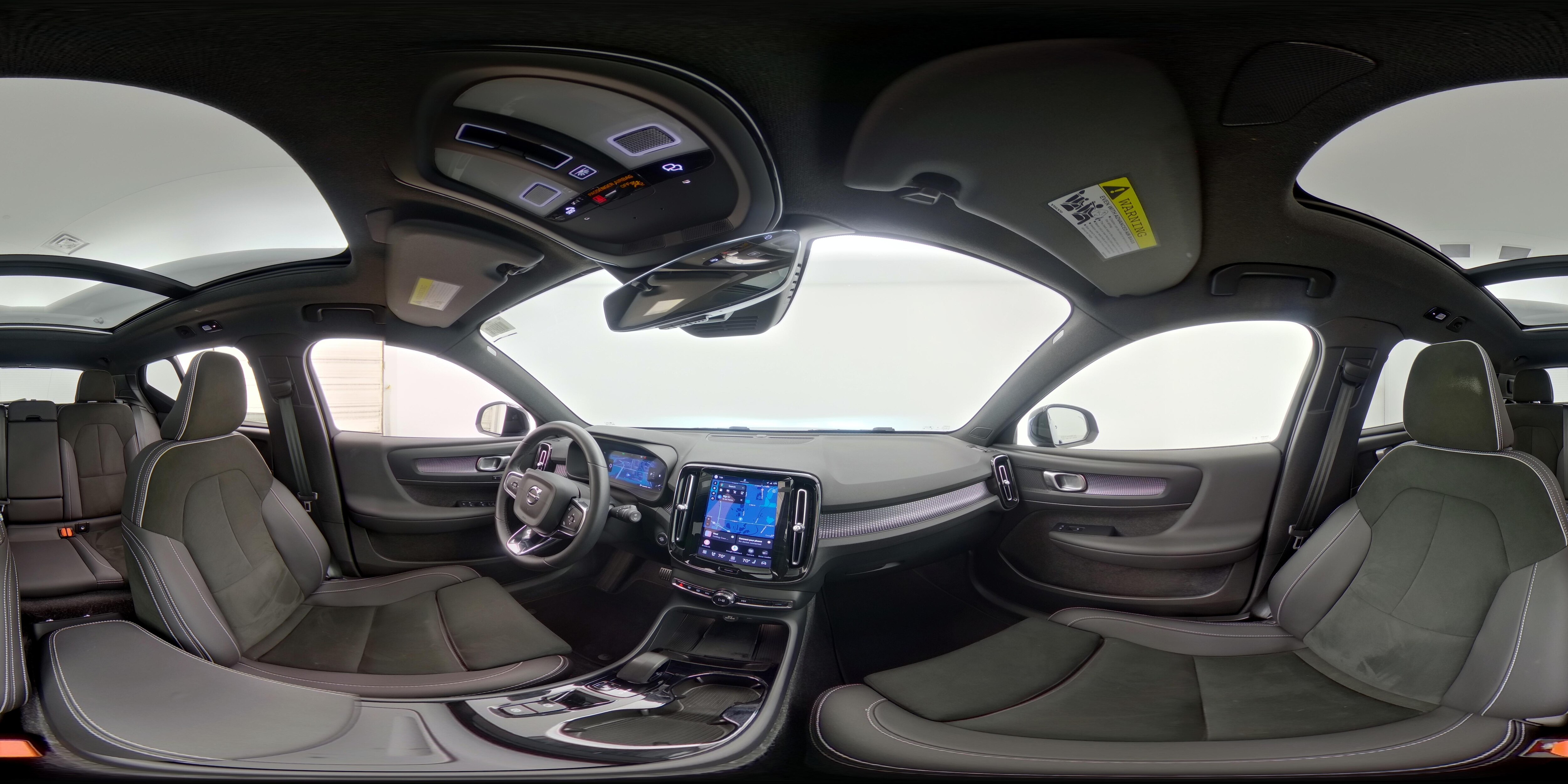 2025 Volvo XC40 Plus - Photo 26
