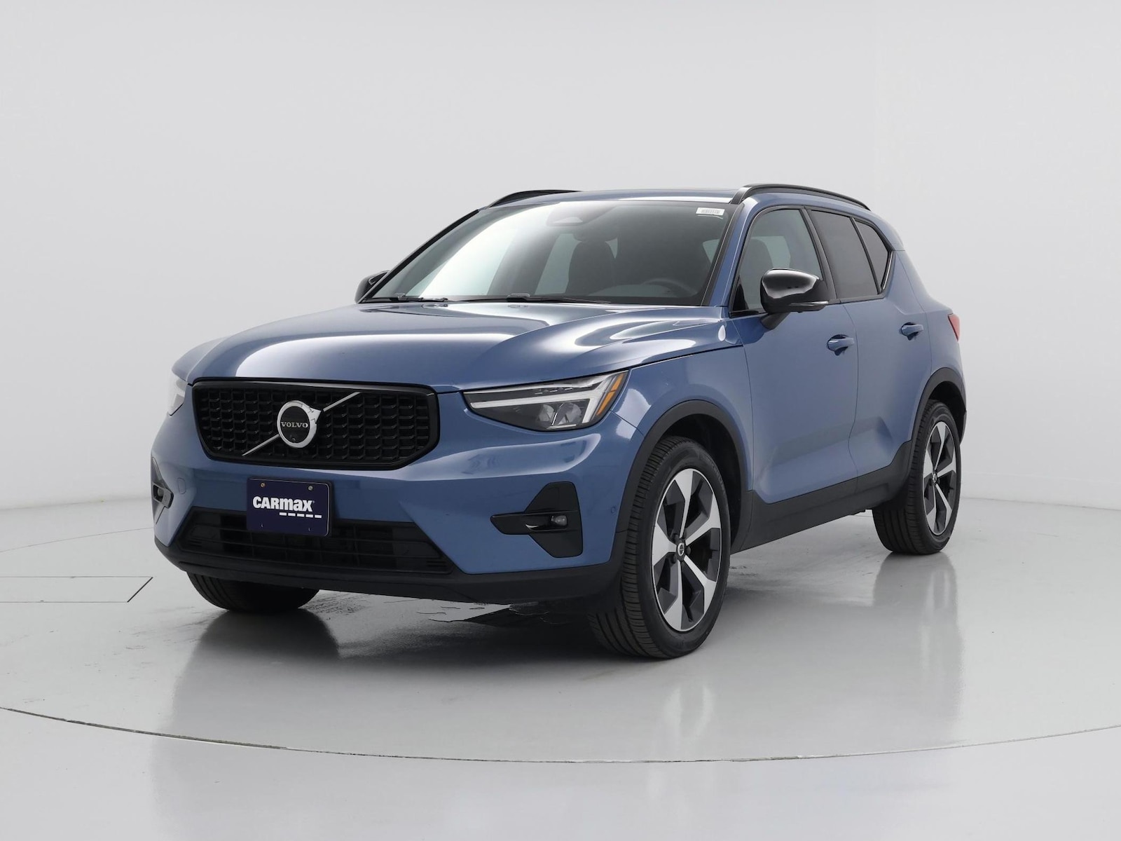 2025 Volvo XC40 Plus - Photo 5
