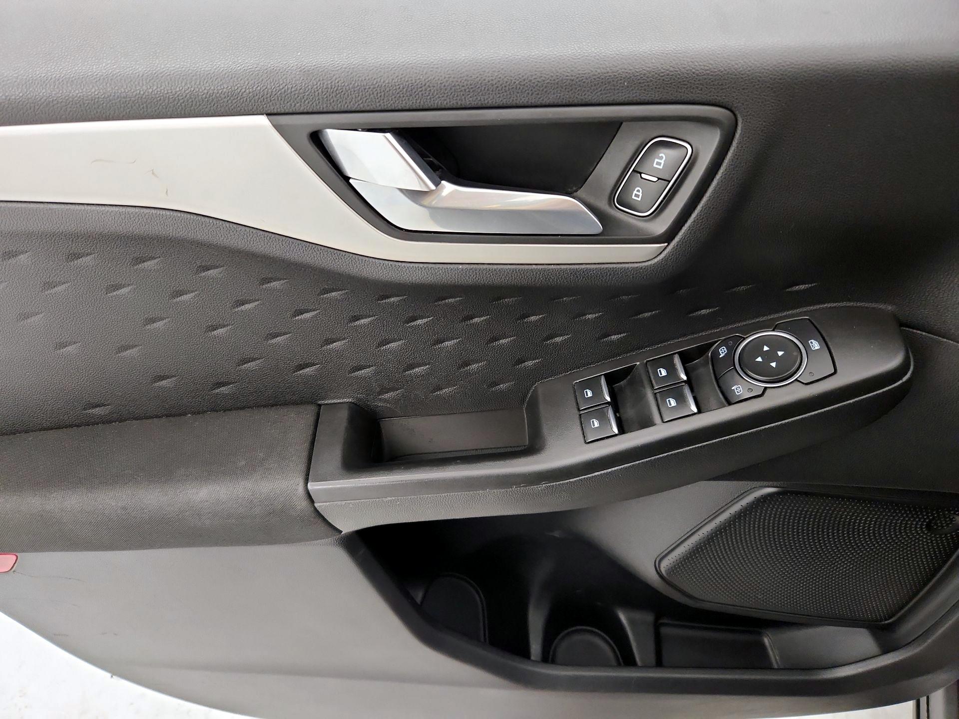 Thumbnail: 2020 Ford Escape - 12