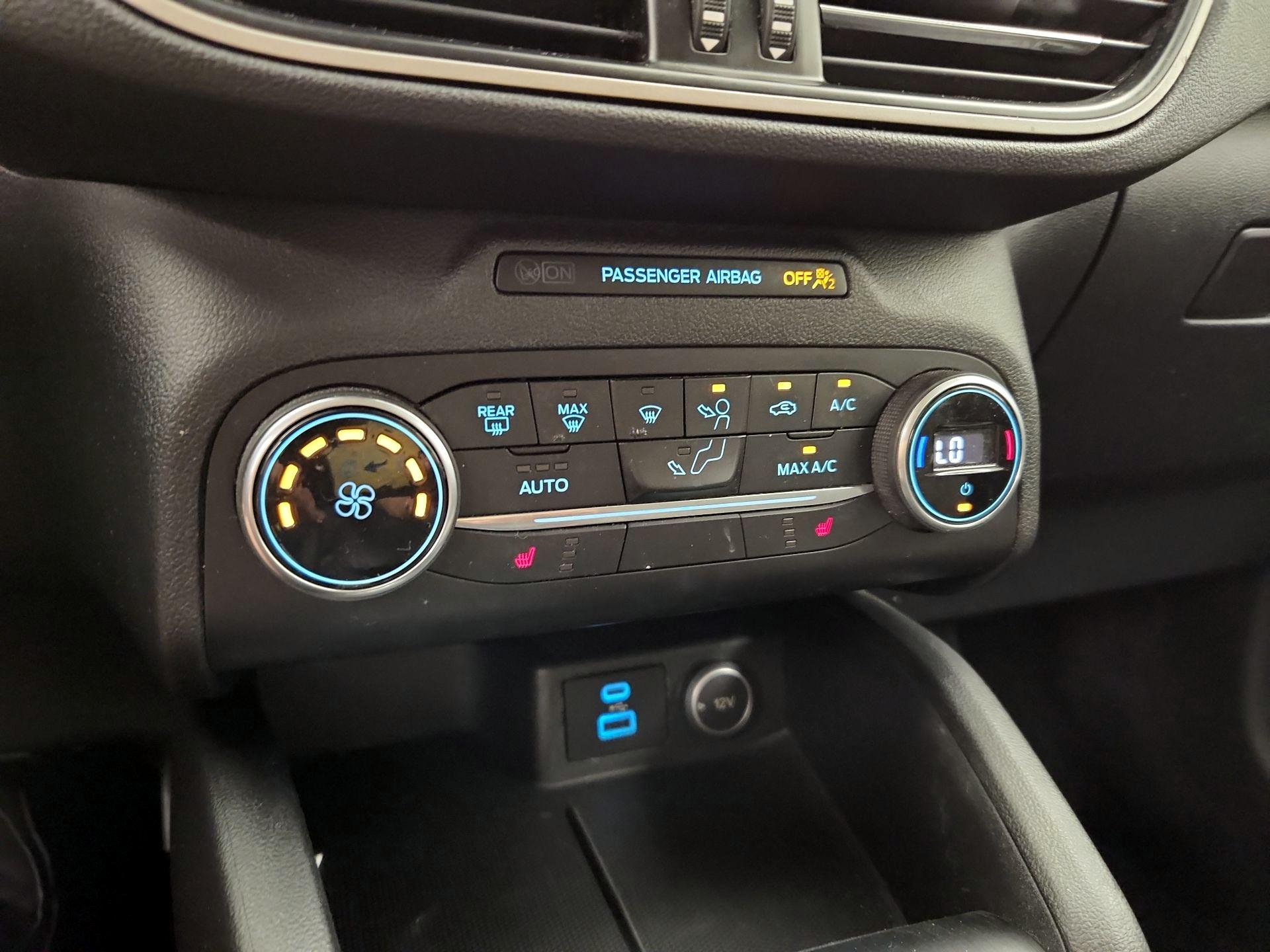 Thumbnail: 2020 Ford Escape - 16