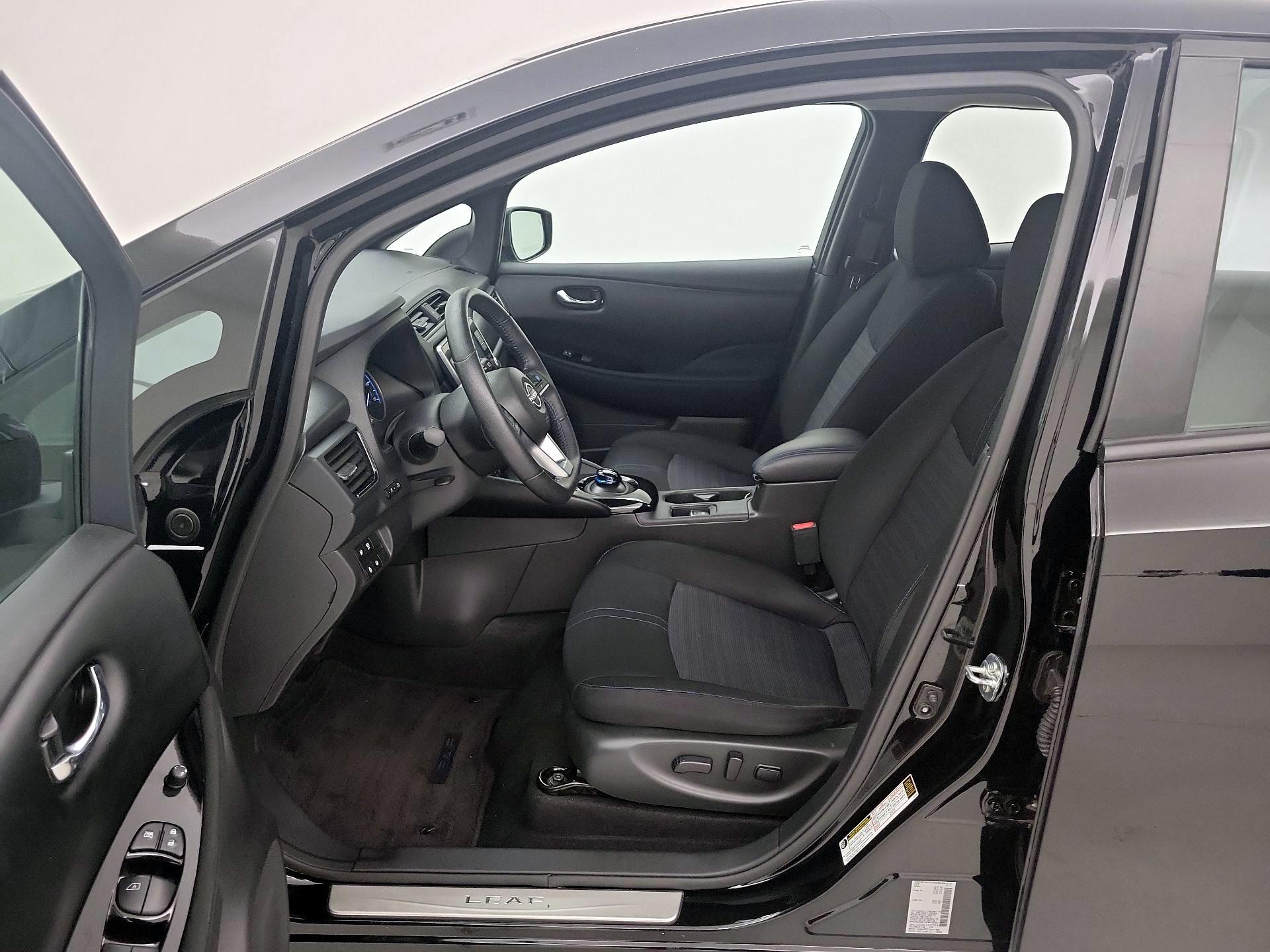 Thumbnail: 2024 Nissan Leaf - 11